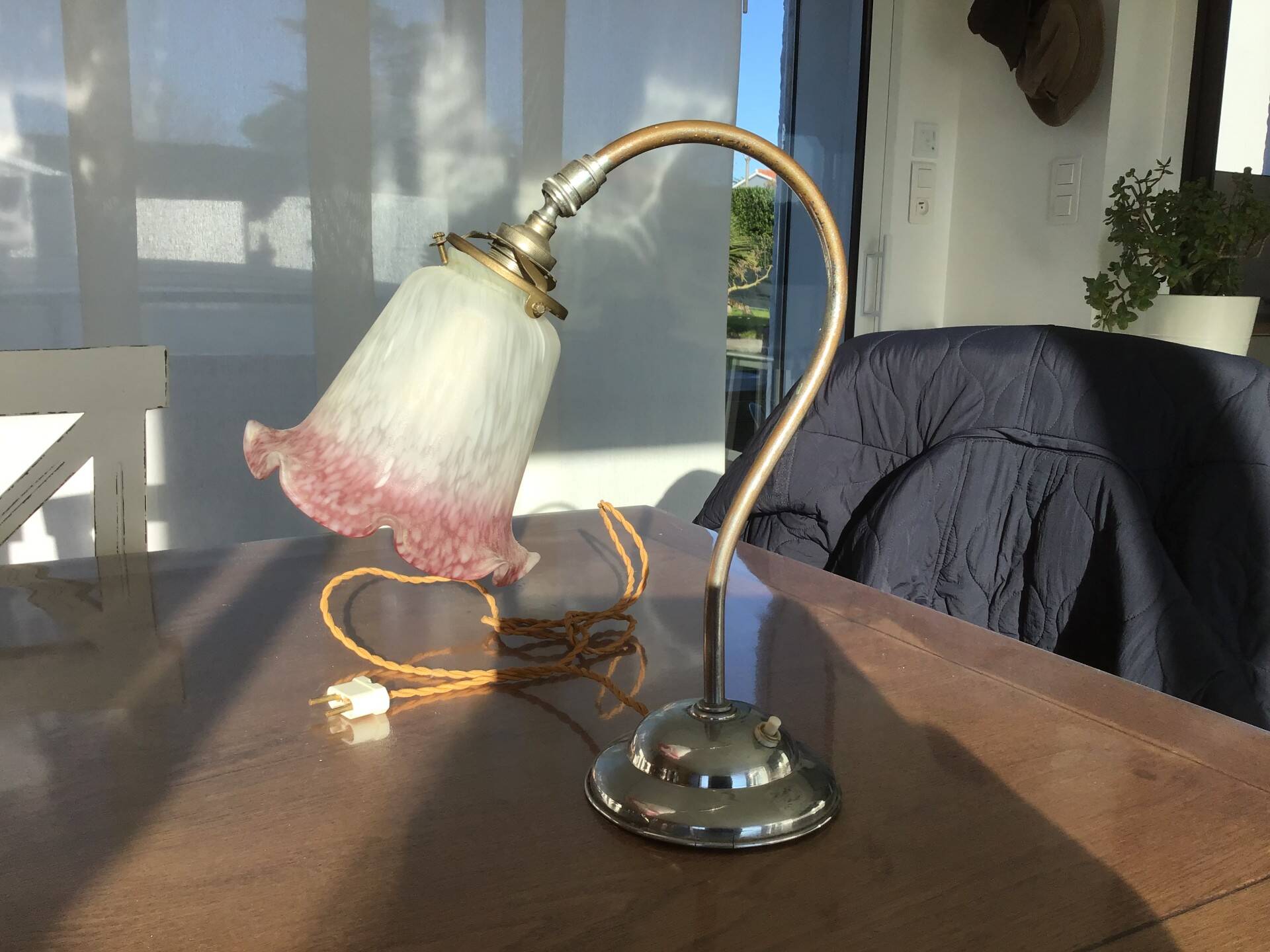 Vintage tulip gooseneck desk lamp