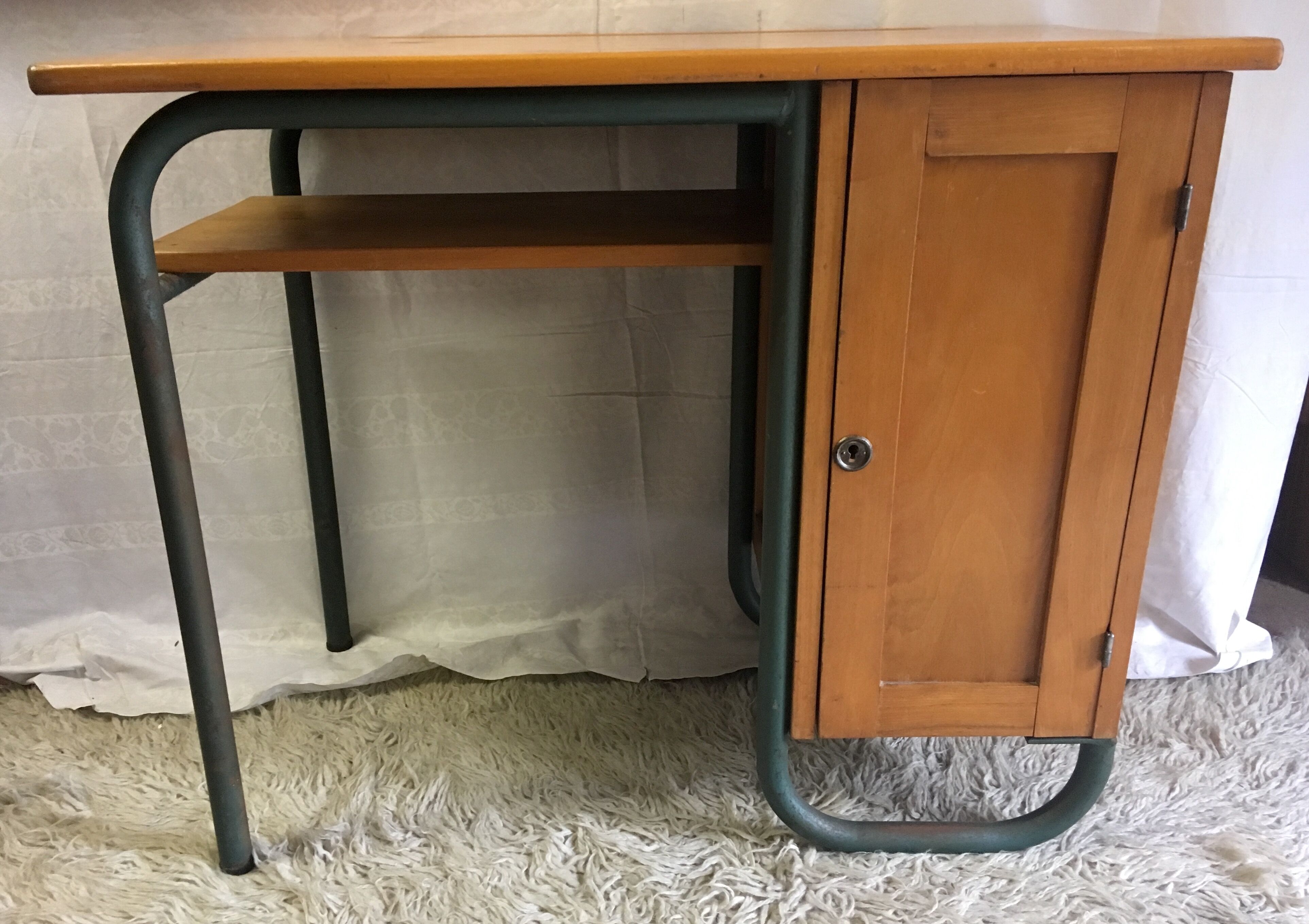 Desk for Mobilor 20th