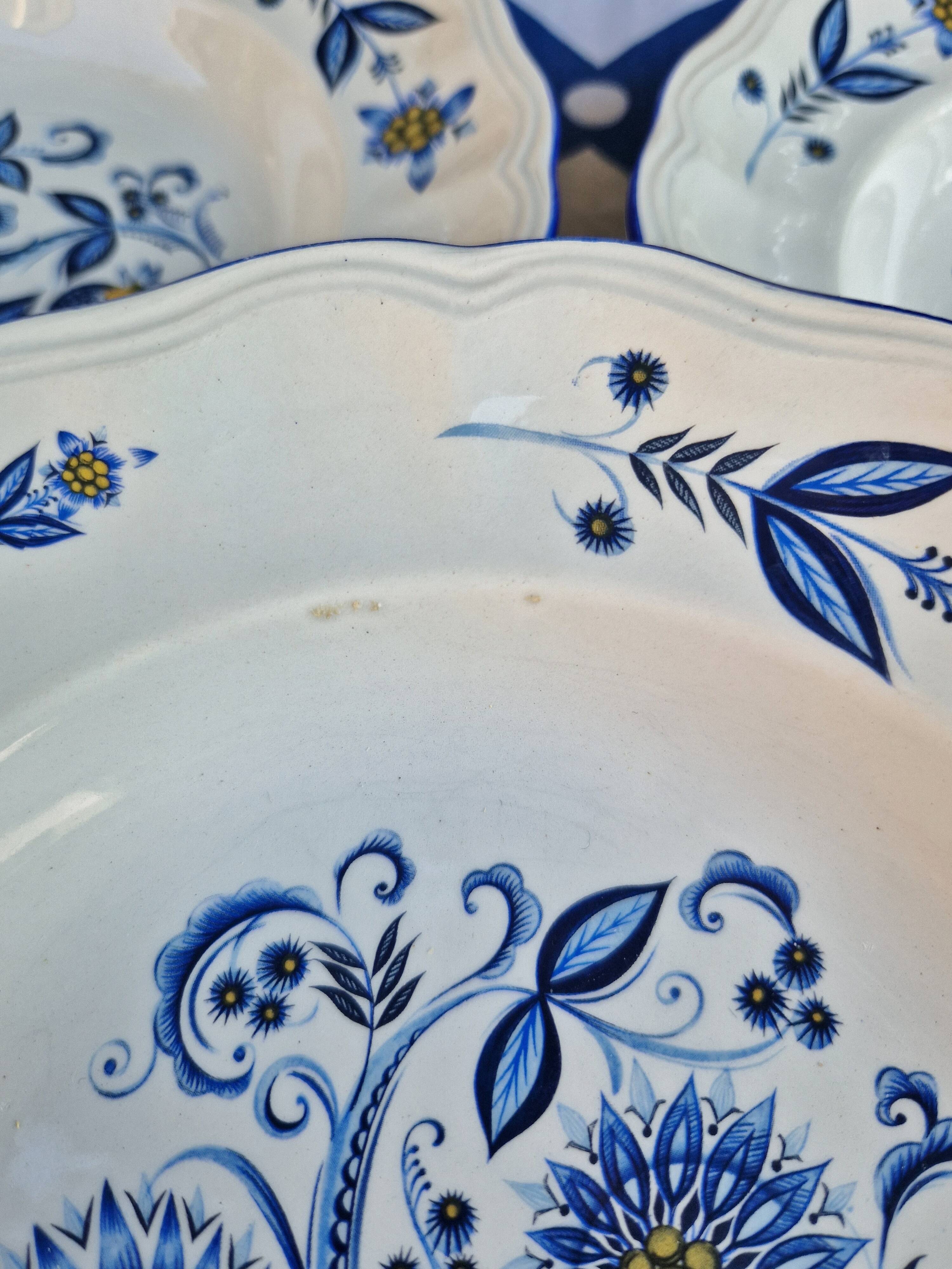 Lot de 6 assiettes creuses KG Lunéville liseré bleu et fleurs jaunes et bleu jaune