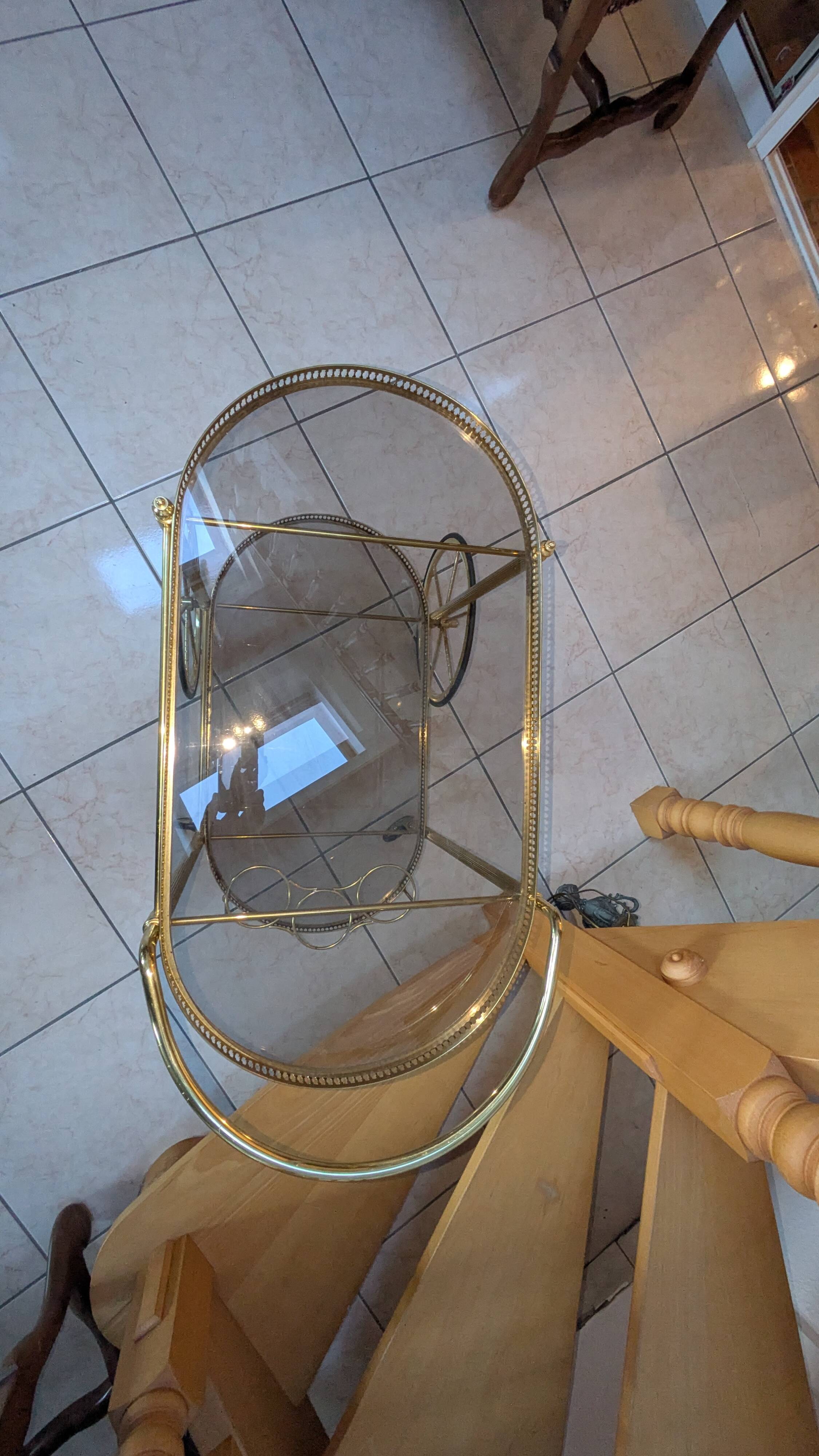 Hollywood Regency style bar cart in brass and glass, 1970s