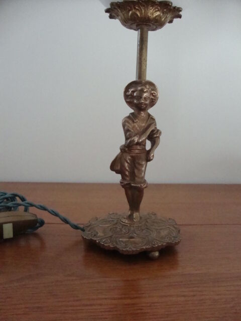 Pair of art deco lamps in gilded bronze