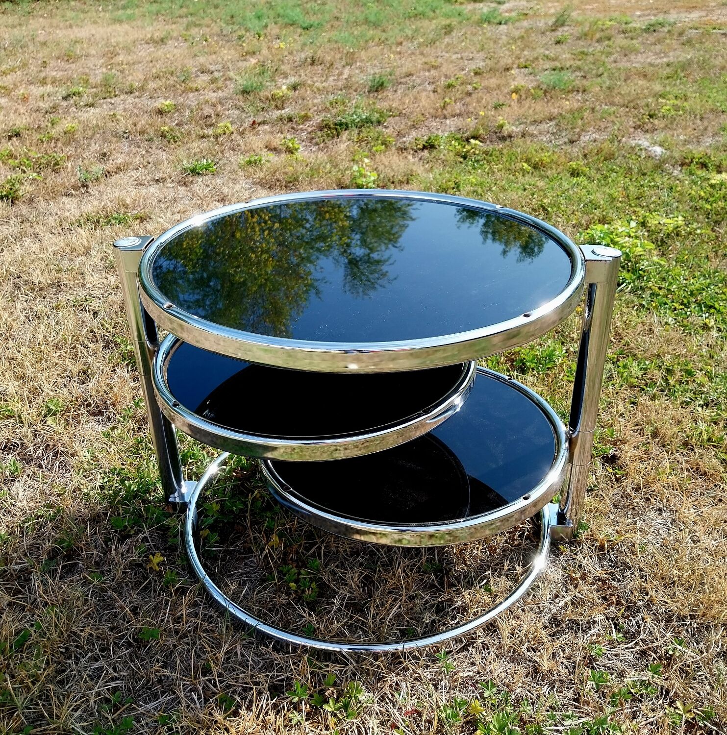 Chrome nesting coffee table