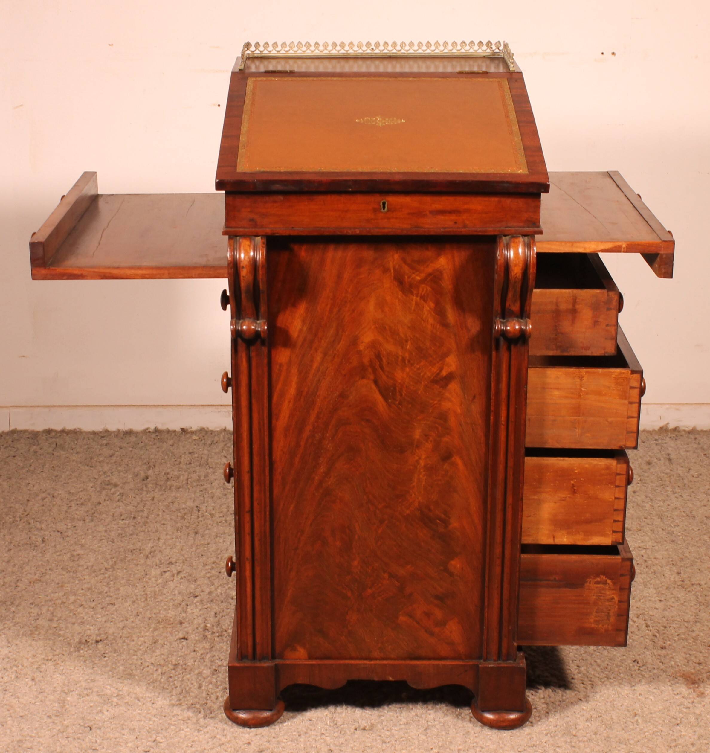 Regency period mahogany Davenport circa 1810 with mechanism