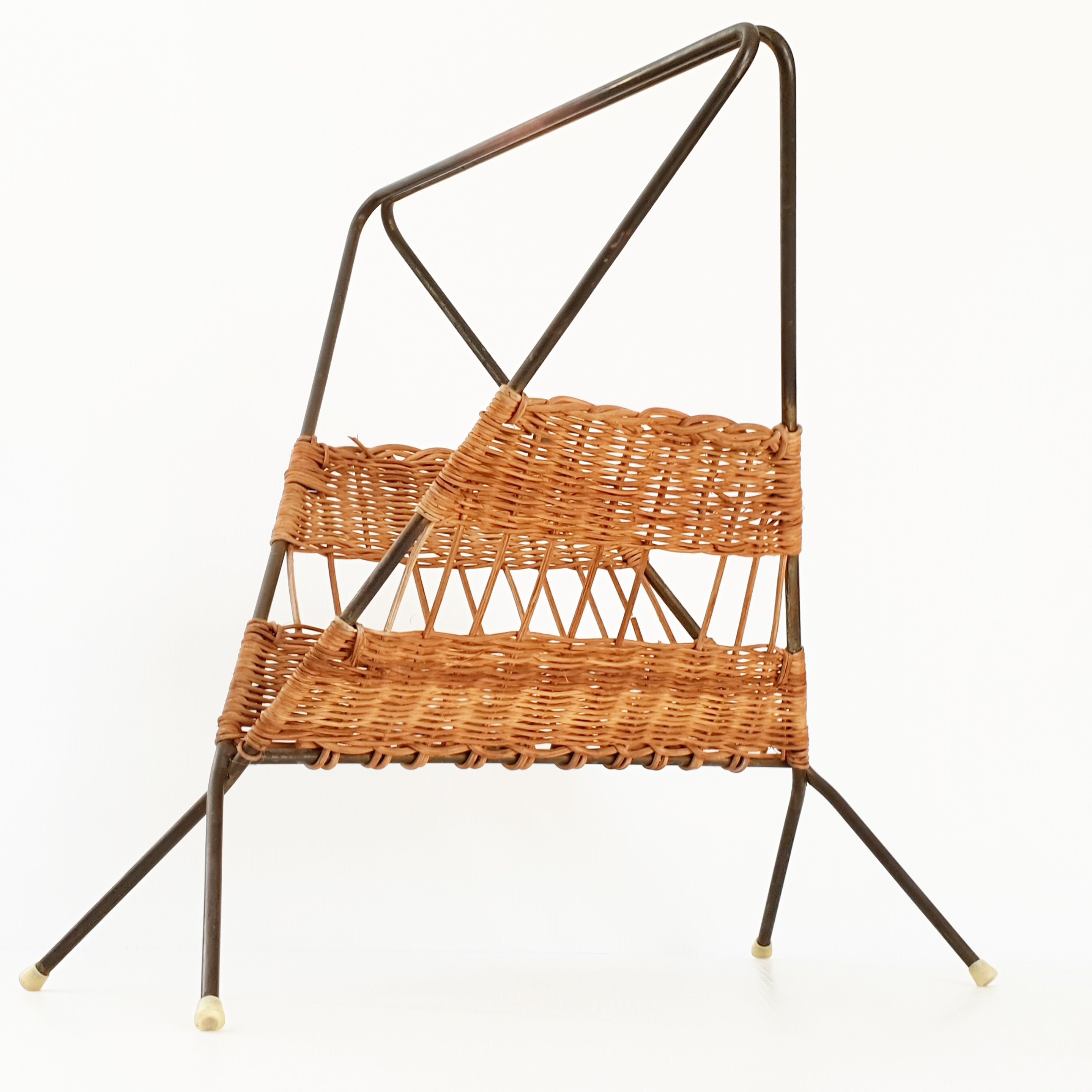 Vintage magazine rack 1950