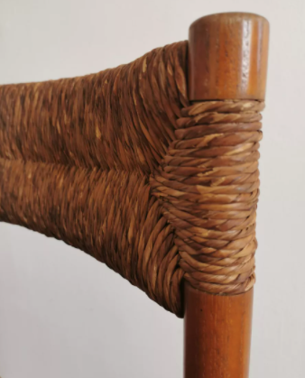 Dordogne model chair from Sentou