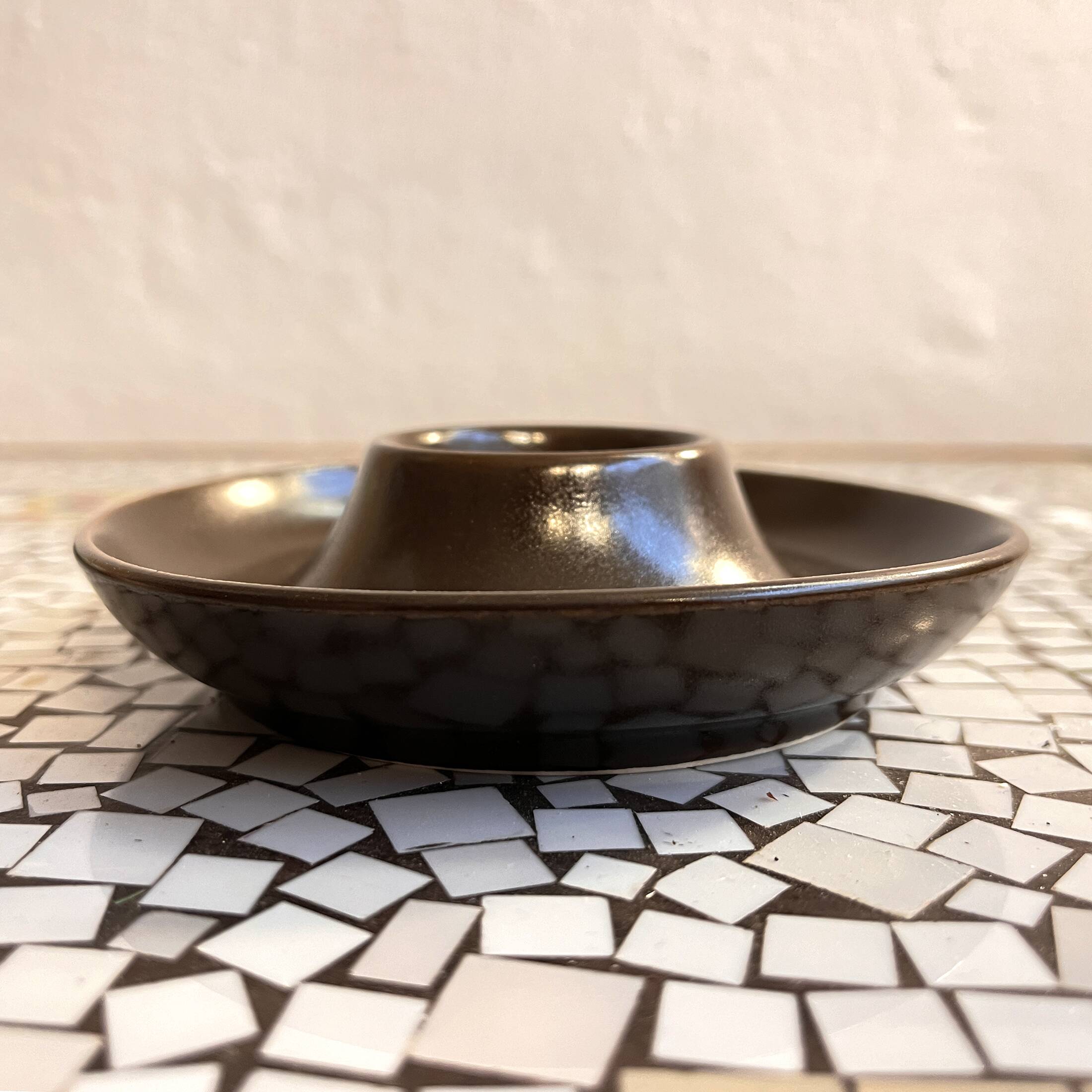 Scrambled egg stand designed by W. Karnagel Rosenthal Studio-line, Germany, 1970s.