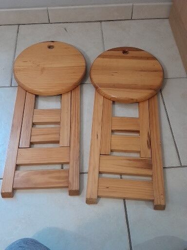 Pair of foldable stool in vintage pine