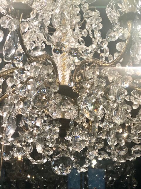 Candle with tassels 8 lights