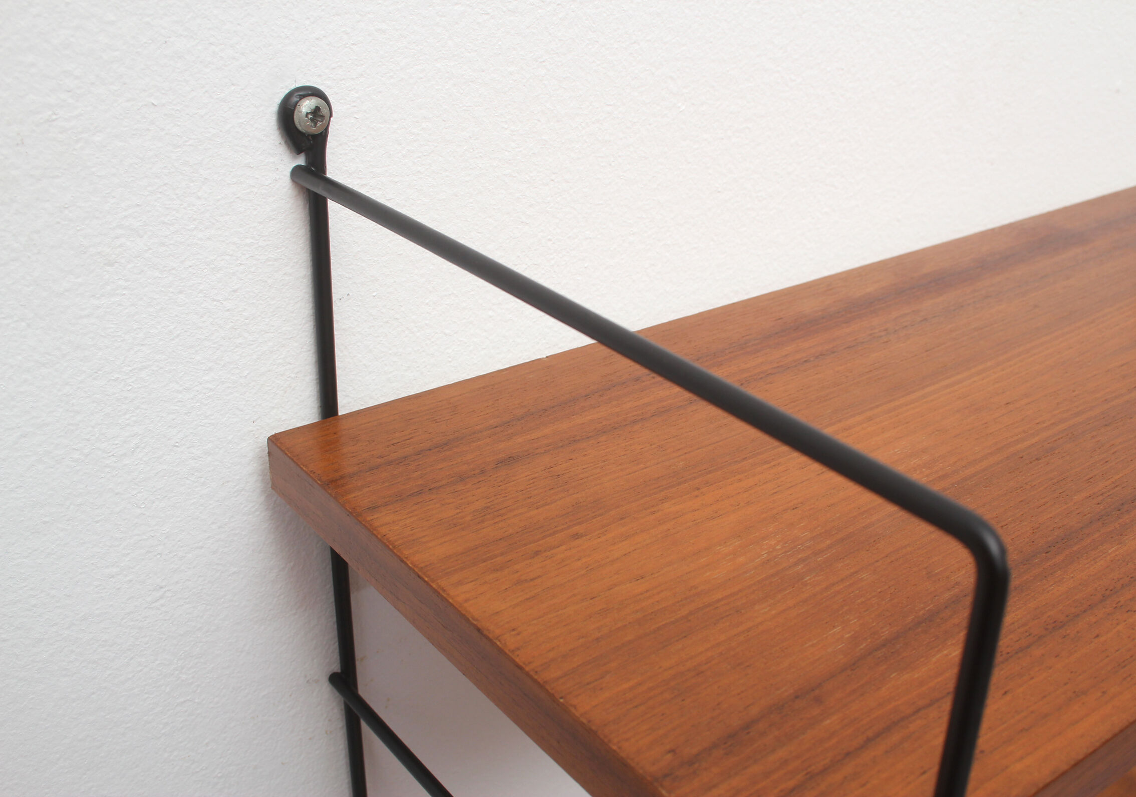 Wall unit in walnut 1960