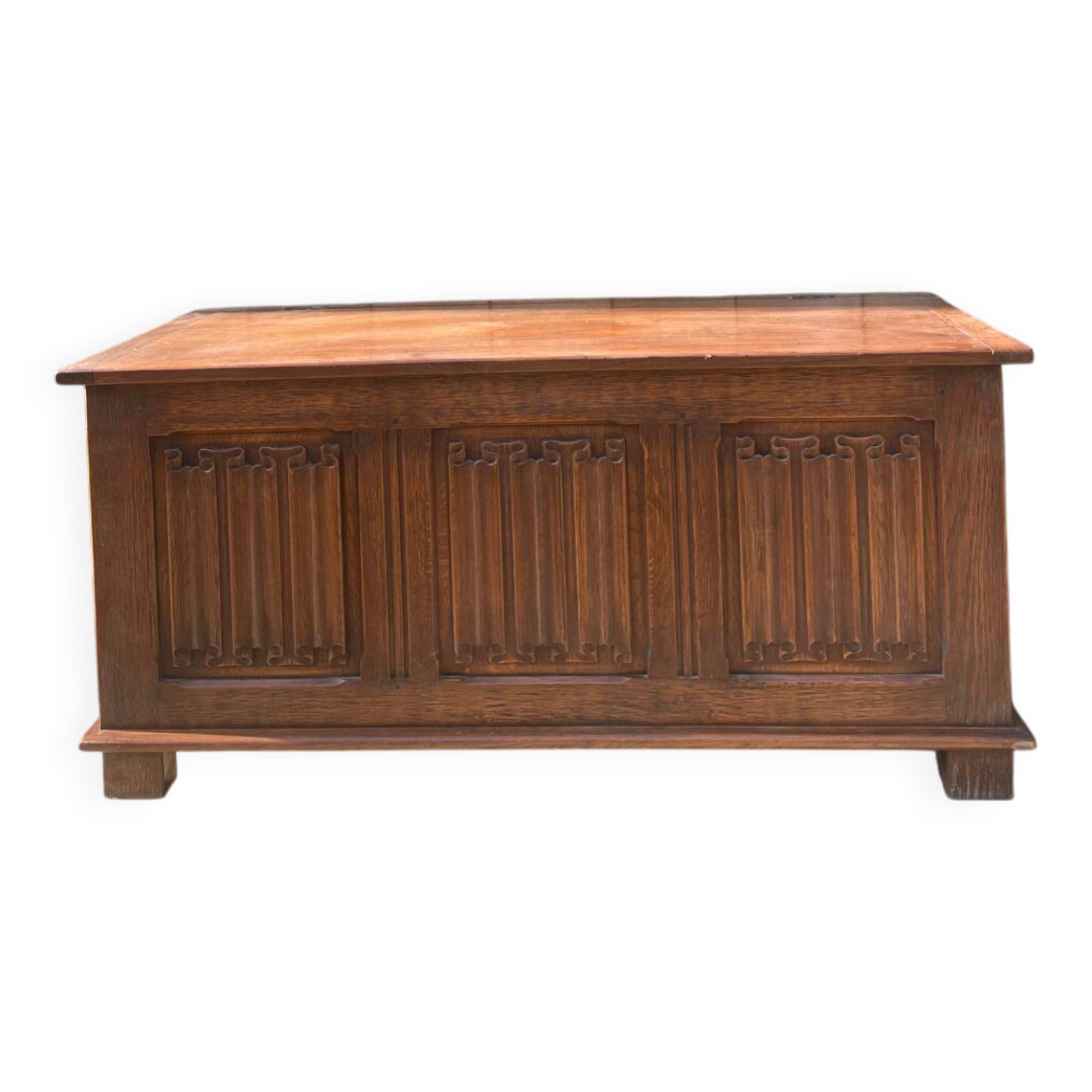 19th century Renaissance style napkin chest