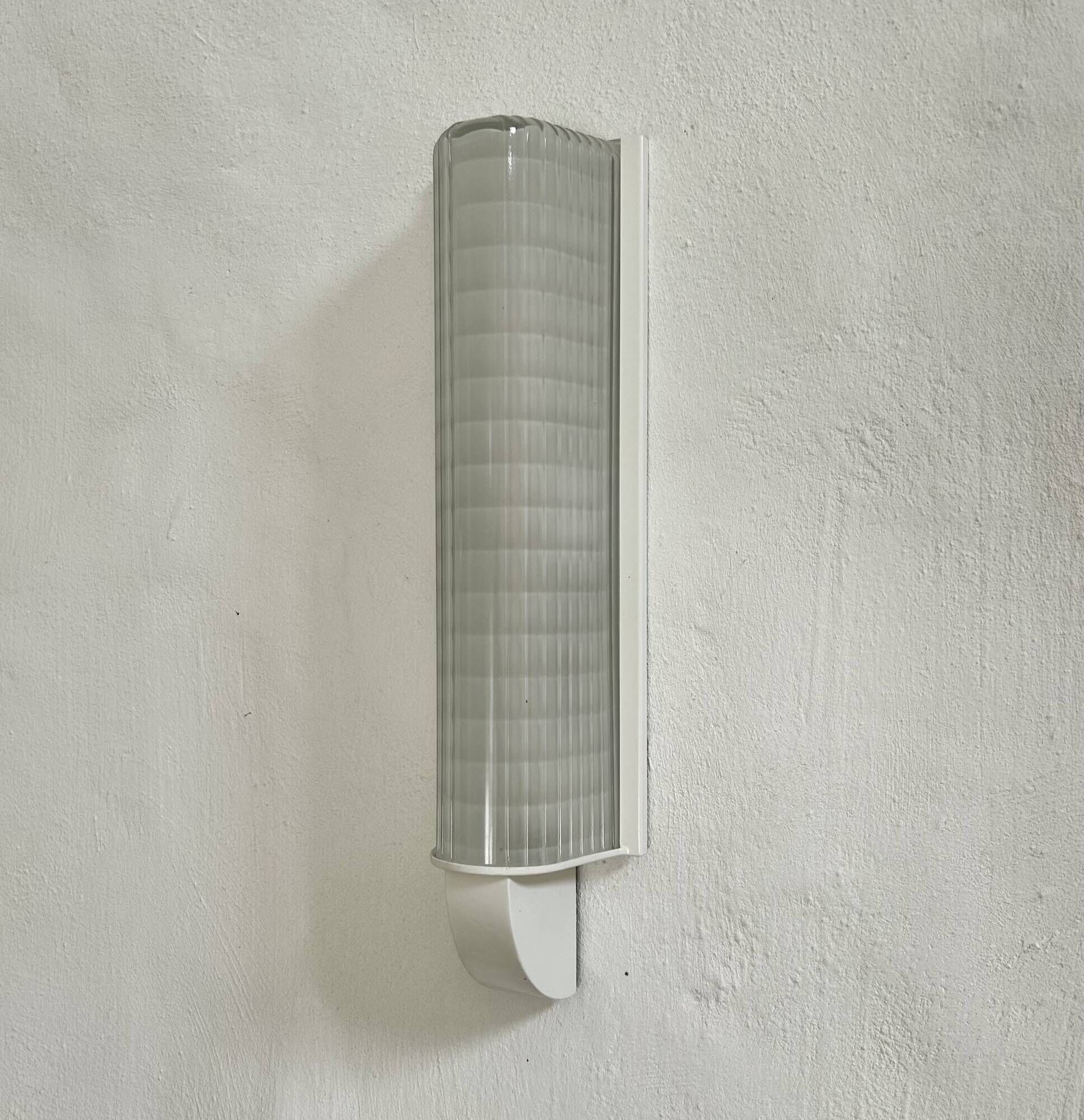 Holophane wall light