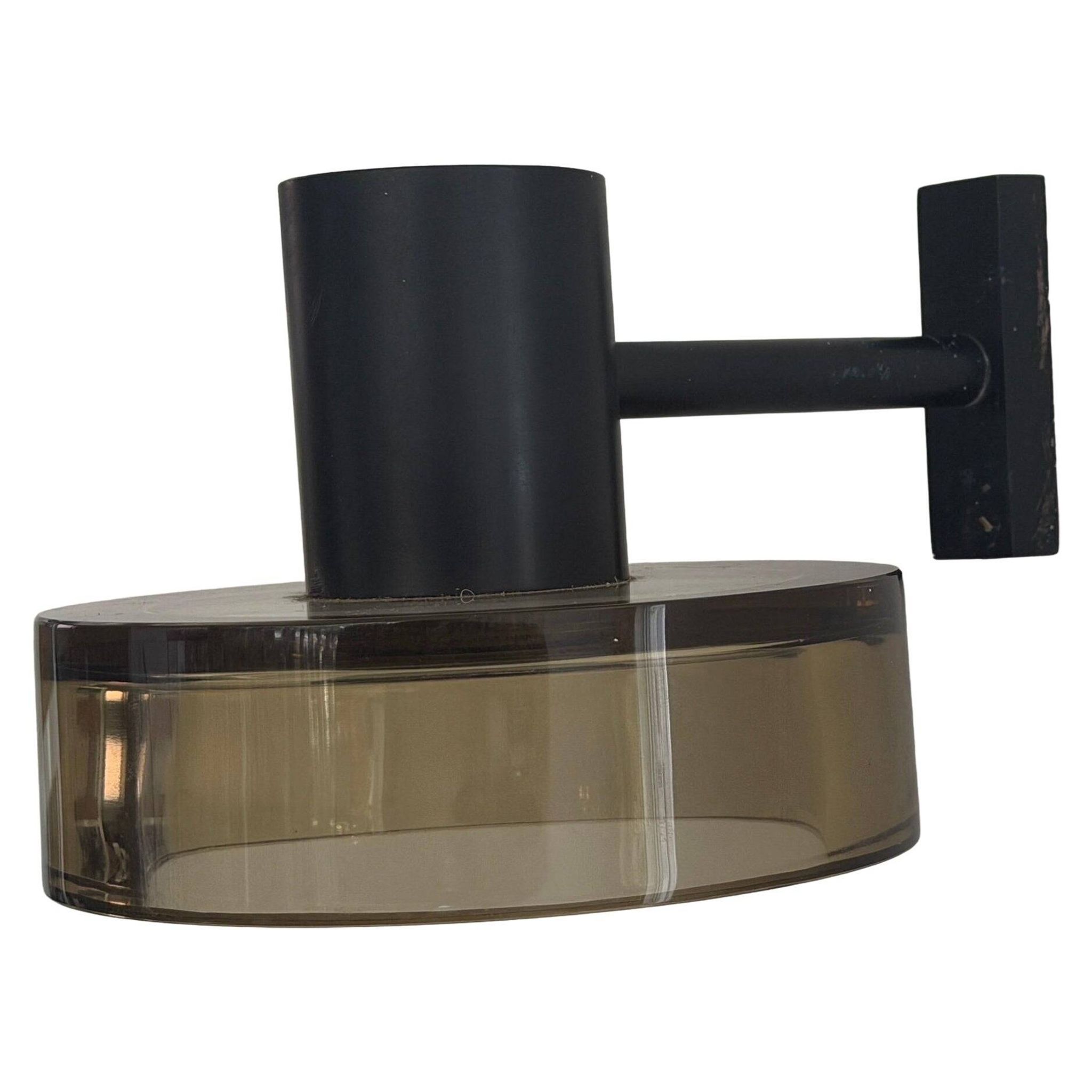 Simple wall light in glass and yellow-brown metal by Seguso, 1950s, Italy.