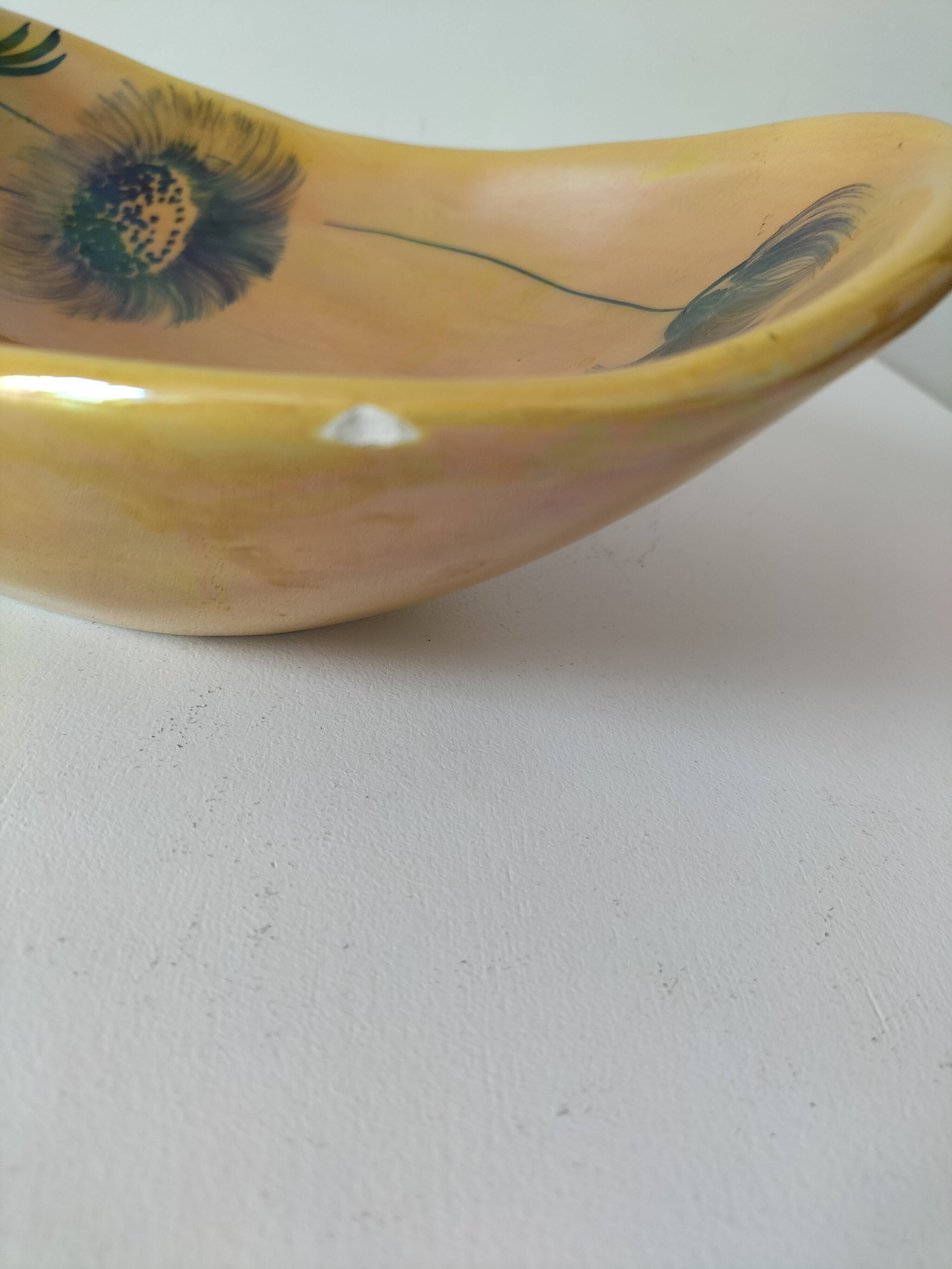 Vintage navette cup by Socram – stylized floral decoration, iridescent caramel