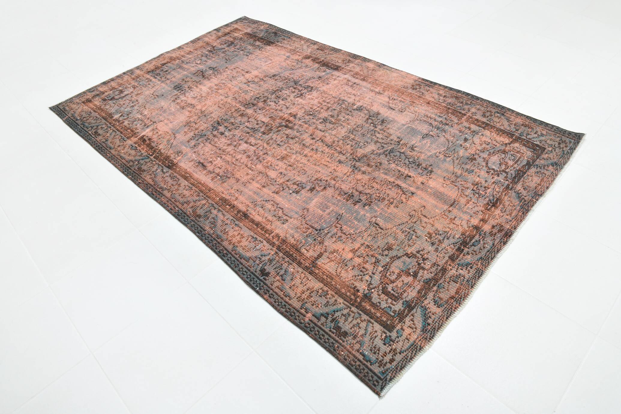 Tapis turc vintage classique en laine terracotta