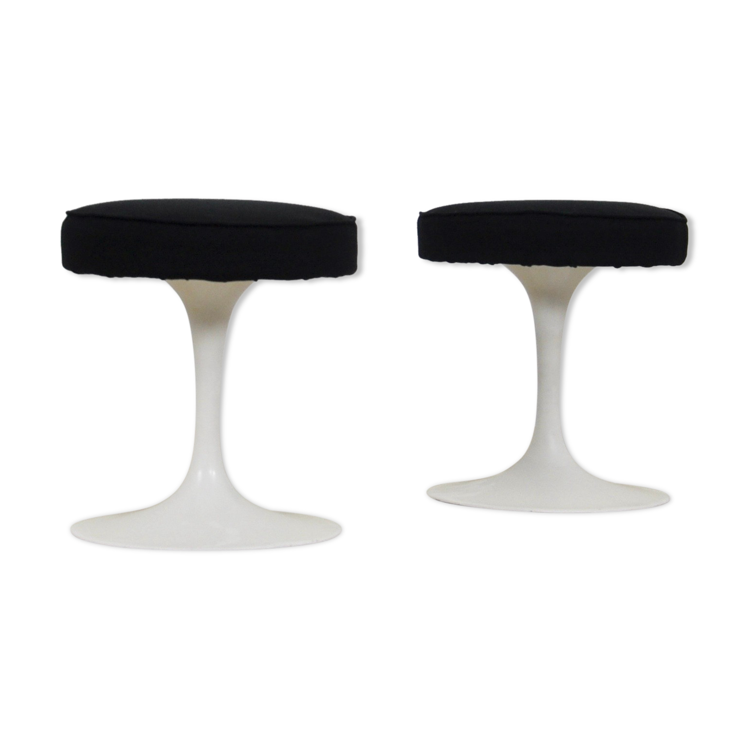 Tulip stools by Eero Saarinen for Knoll International, 1970
