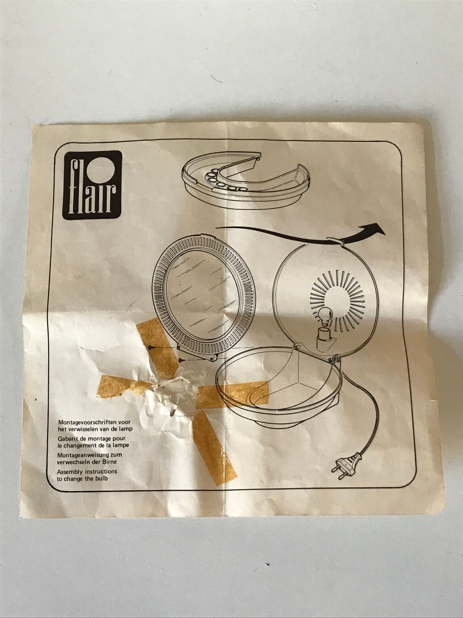 Hairdresser flair ufo vintage design Annees 70
