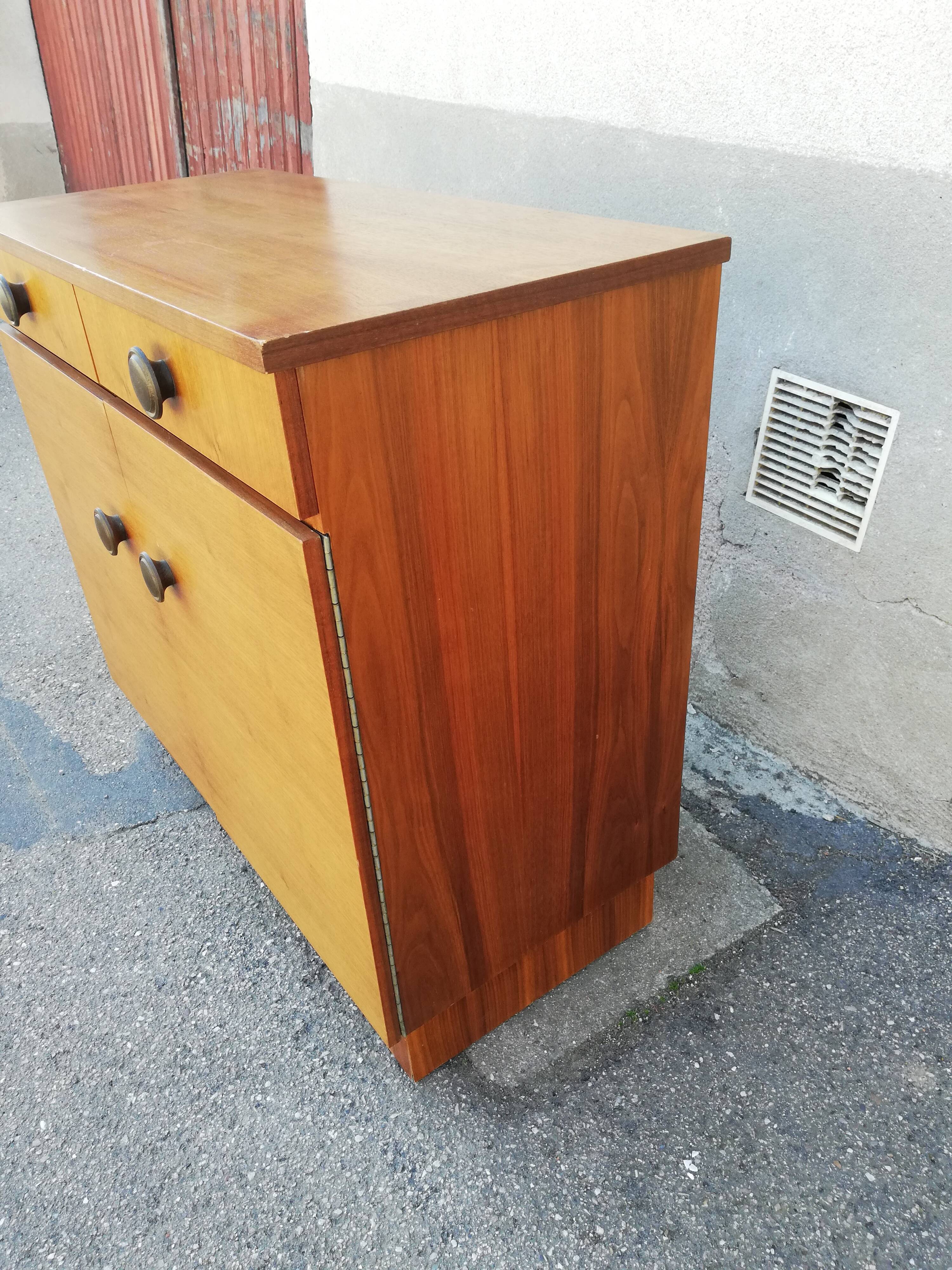 Vintage 2-door buffet 2 drawers