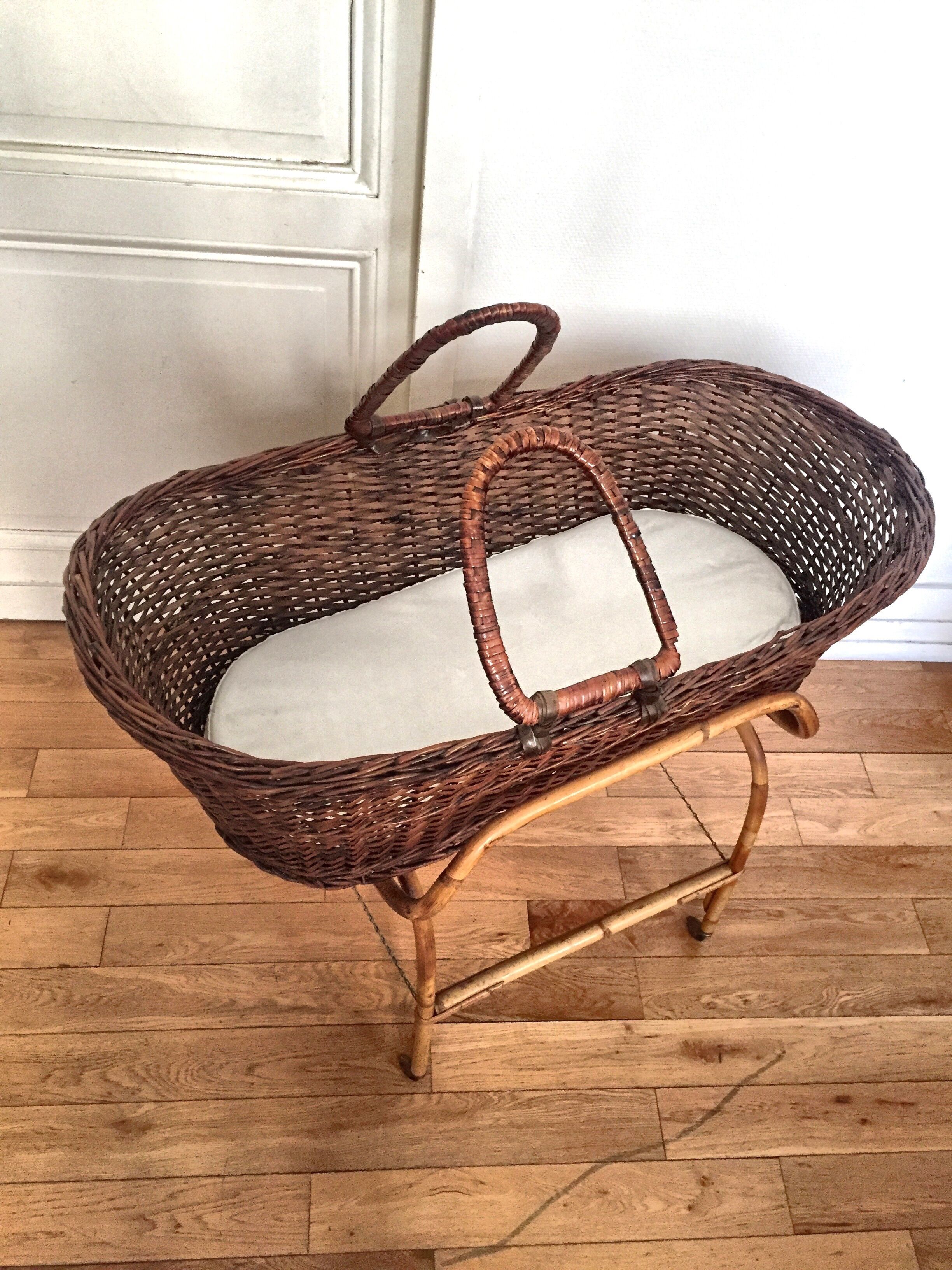 wicker bassinet