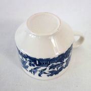 6 Vintage Blue Willow CHURCHILL Cups and Saucers, England
