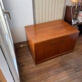 Meuble en bois bas