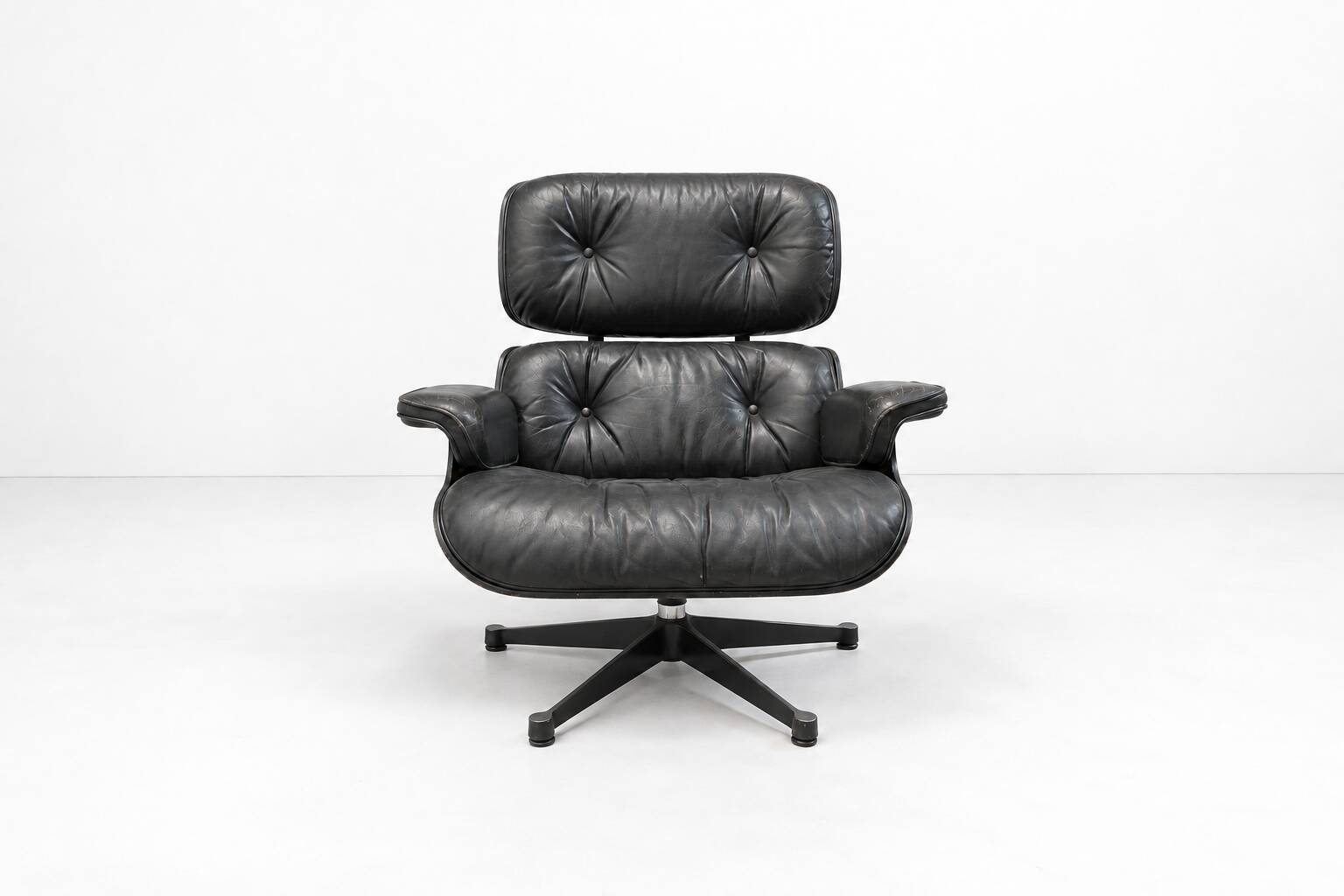 Charles Eames Lounge chair from Vitra