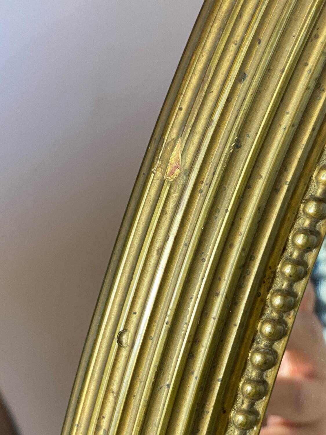 Miroir ovale ancien en bois