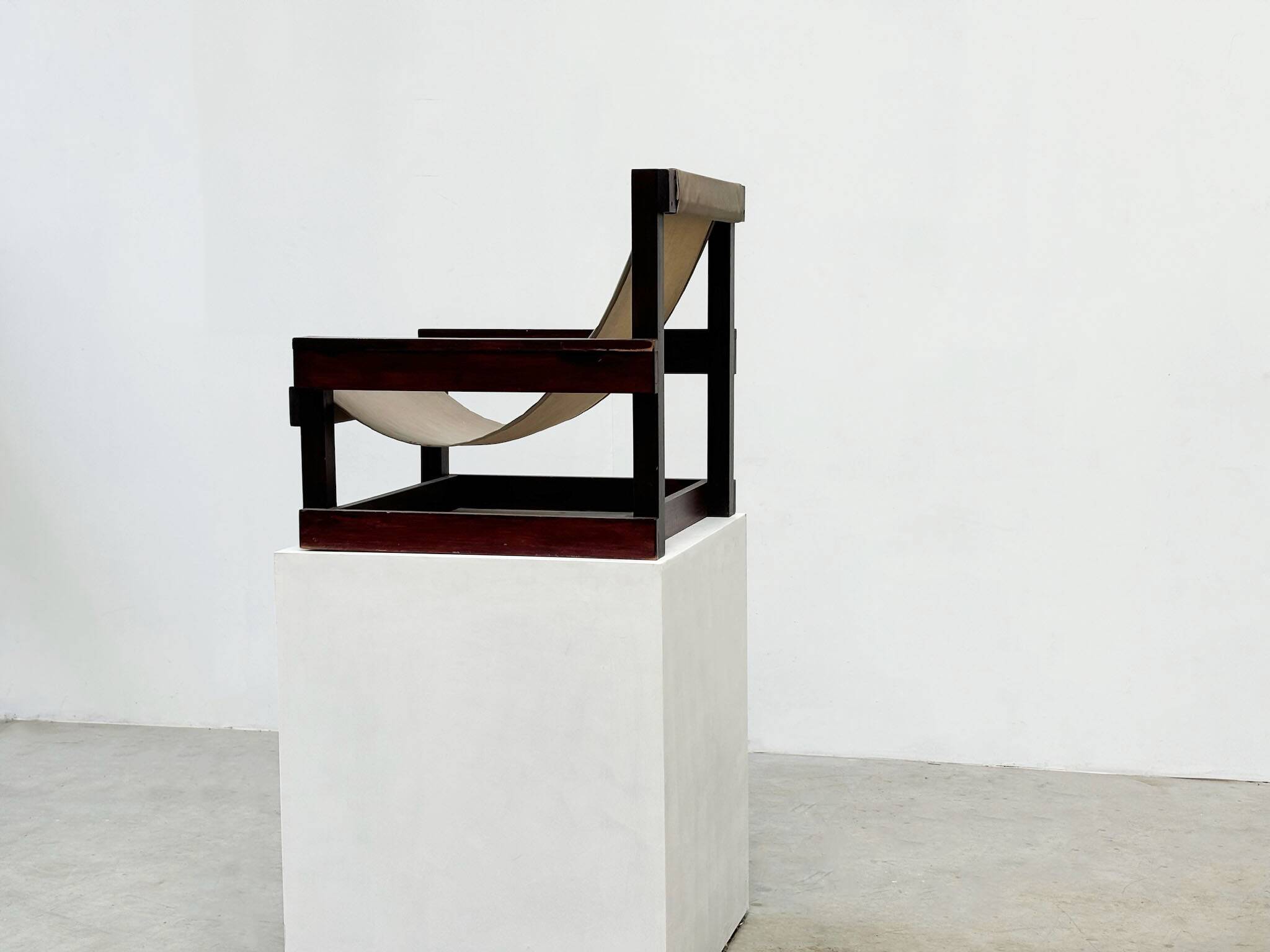 1967 Dutch "Goed wonen" sculptural chair