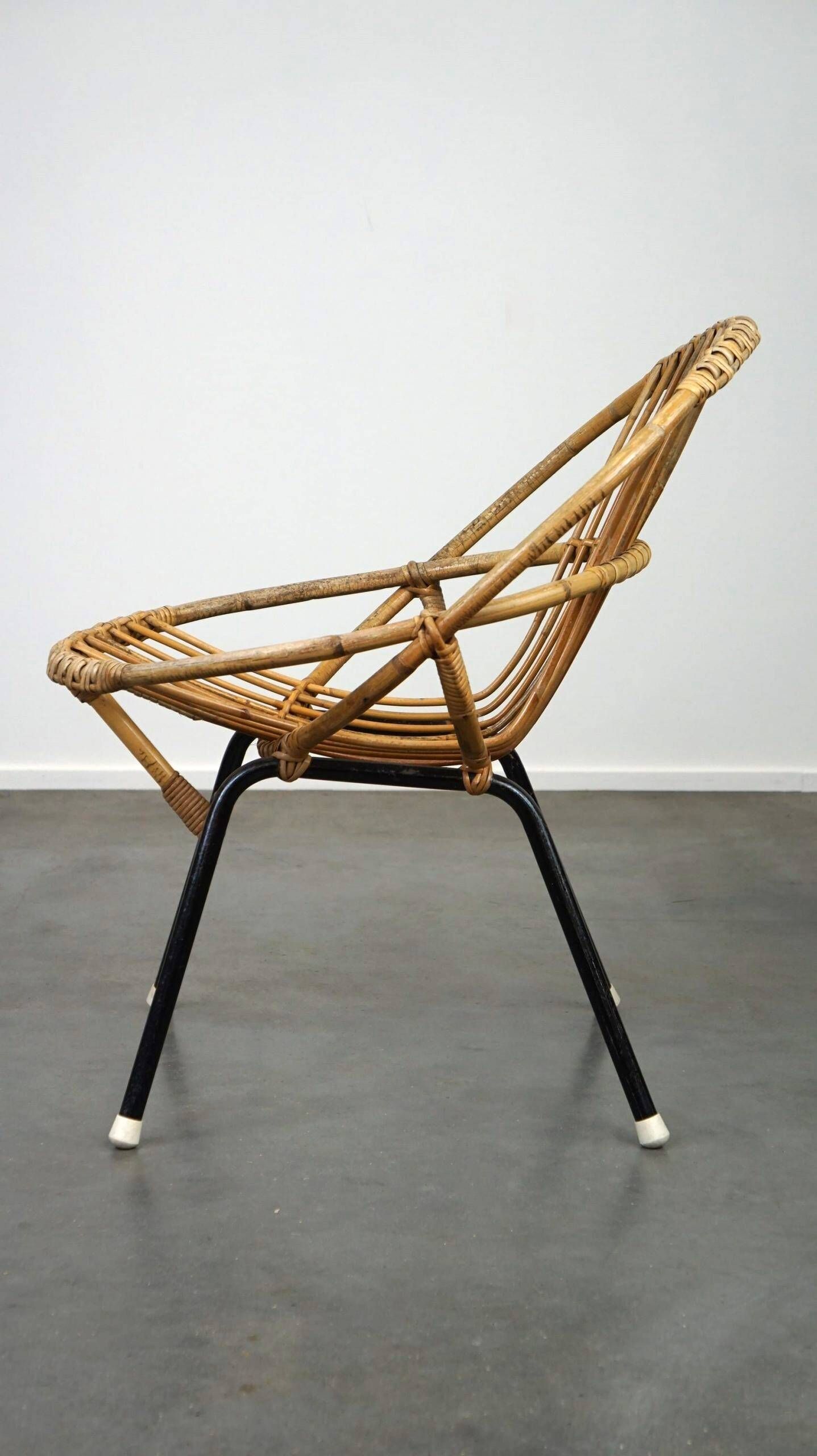 Vintage 1960s rattan Dutch design chair