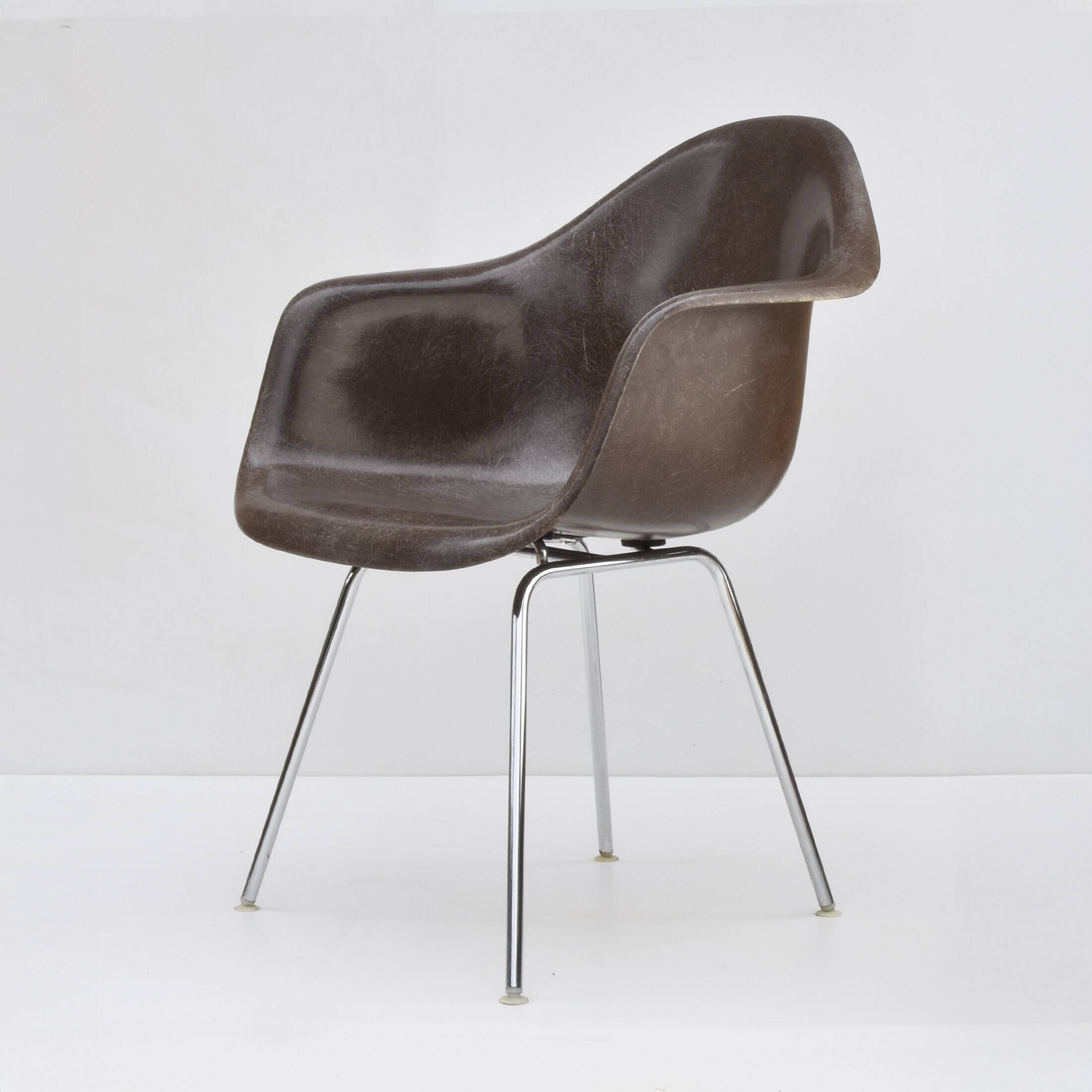 Chaise Eames DAX fibre de verre Herman Miller années 50/60