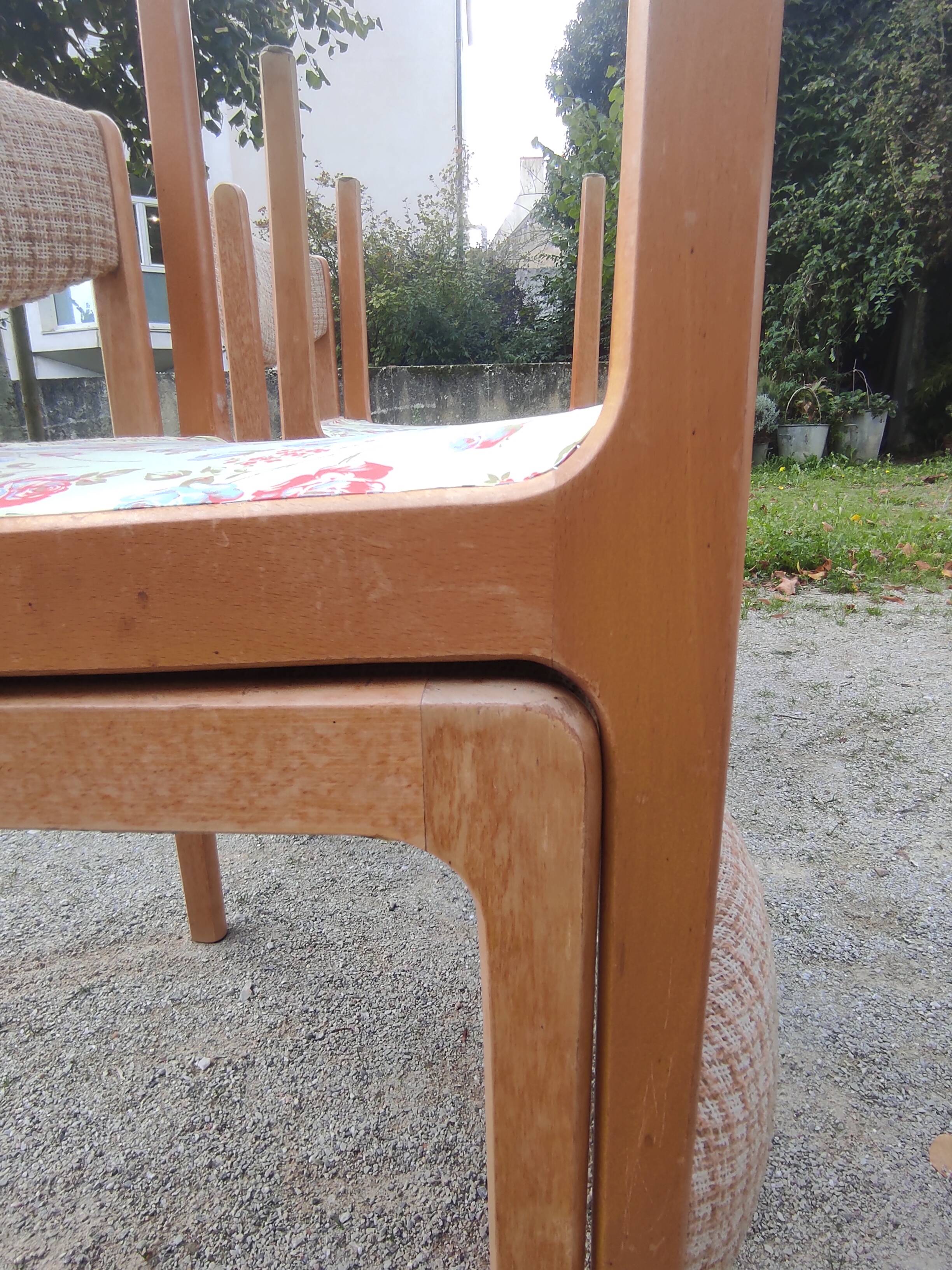 6 chaises Années 70