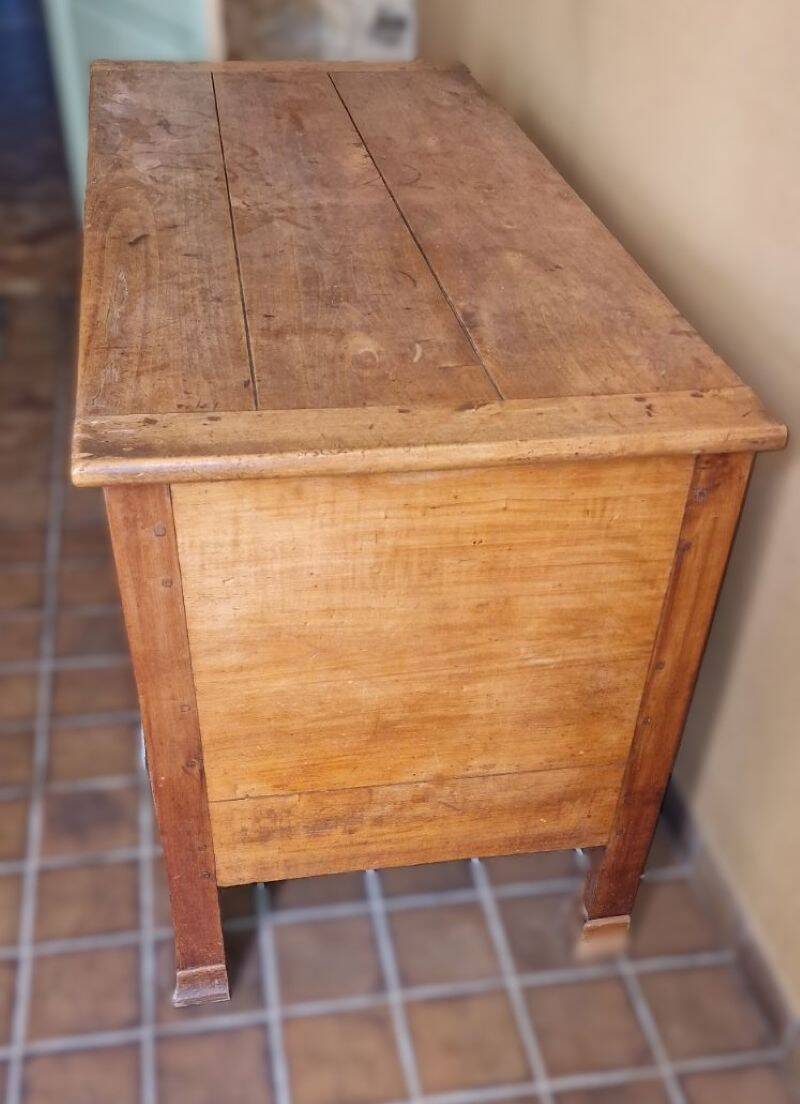 Ancienne Maie Ou Coffre En Bois Naturel Avec Un Tiroir