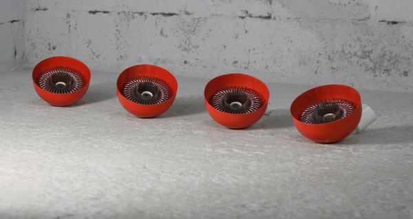 Ensemble de 4 suspensions ''ressort'', France, circa 1970