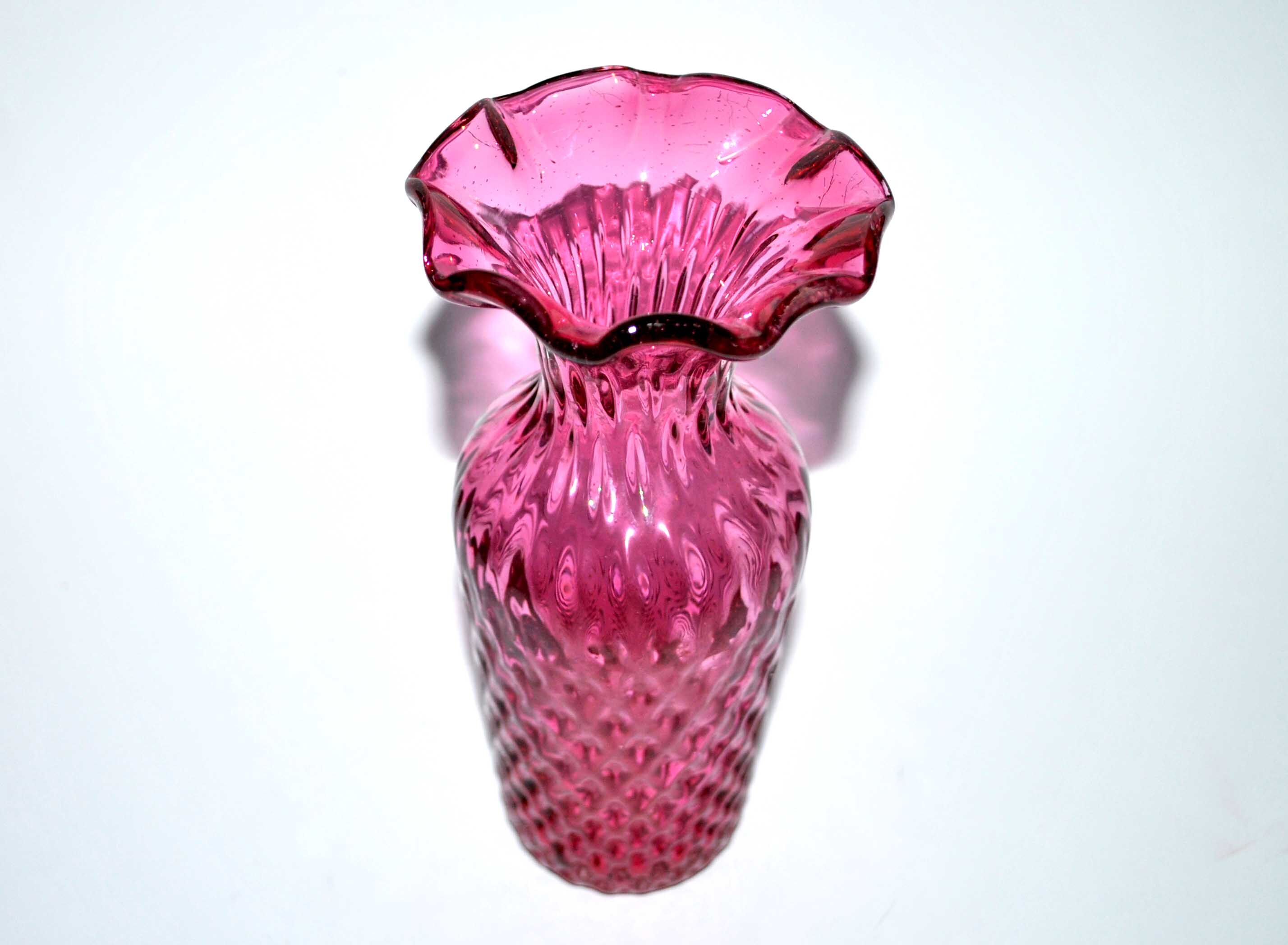 Vintage pink blown glass cornet vase - vintage pineapple shape 18cm