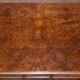 Table d'écriture Renaissance en noyer flamé style Pugin, vers 1850