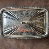 Pyrex dish on metal support