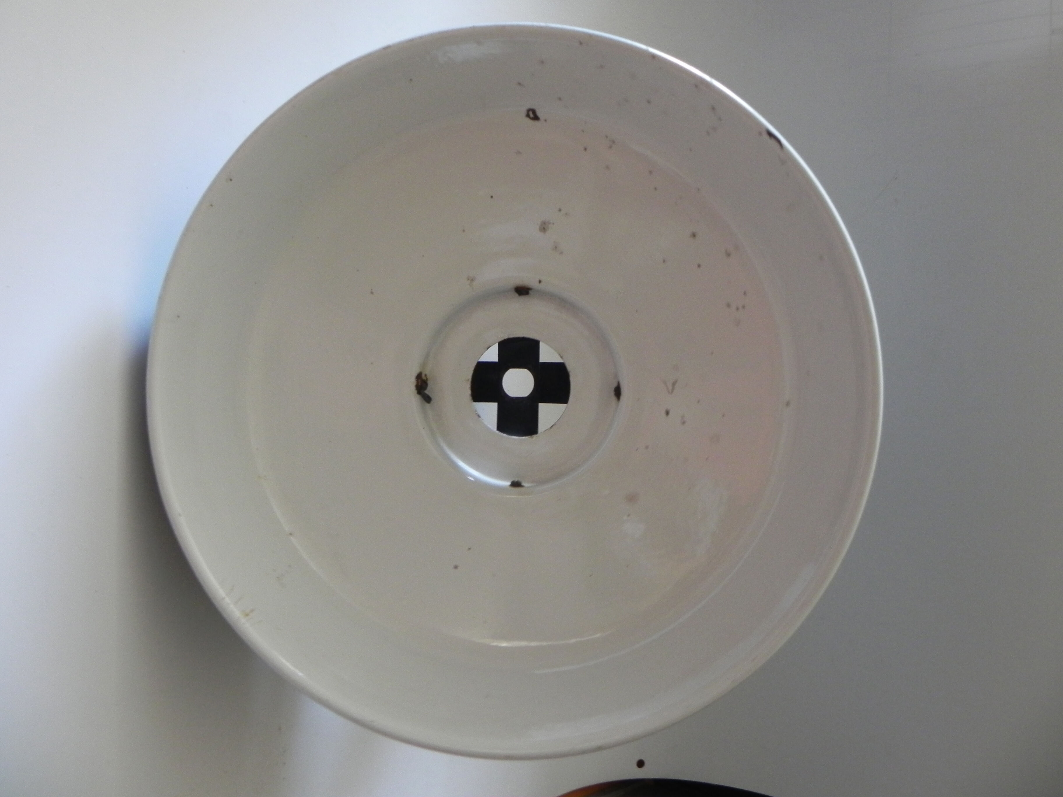 Suspension industrial blue gray