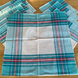 10 napkins