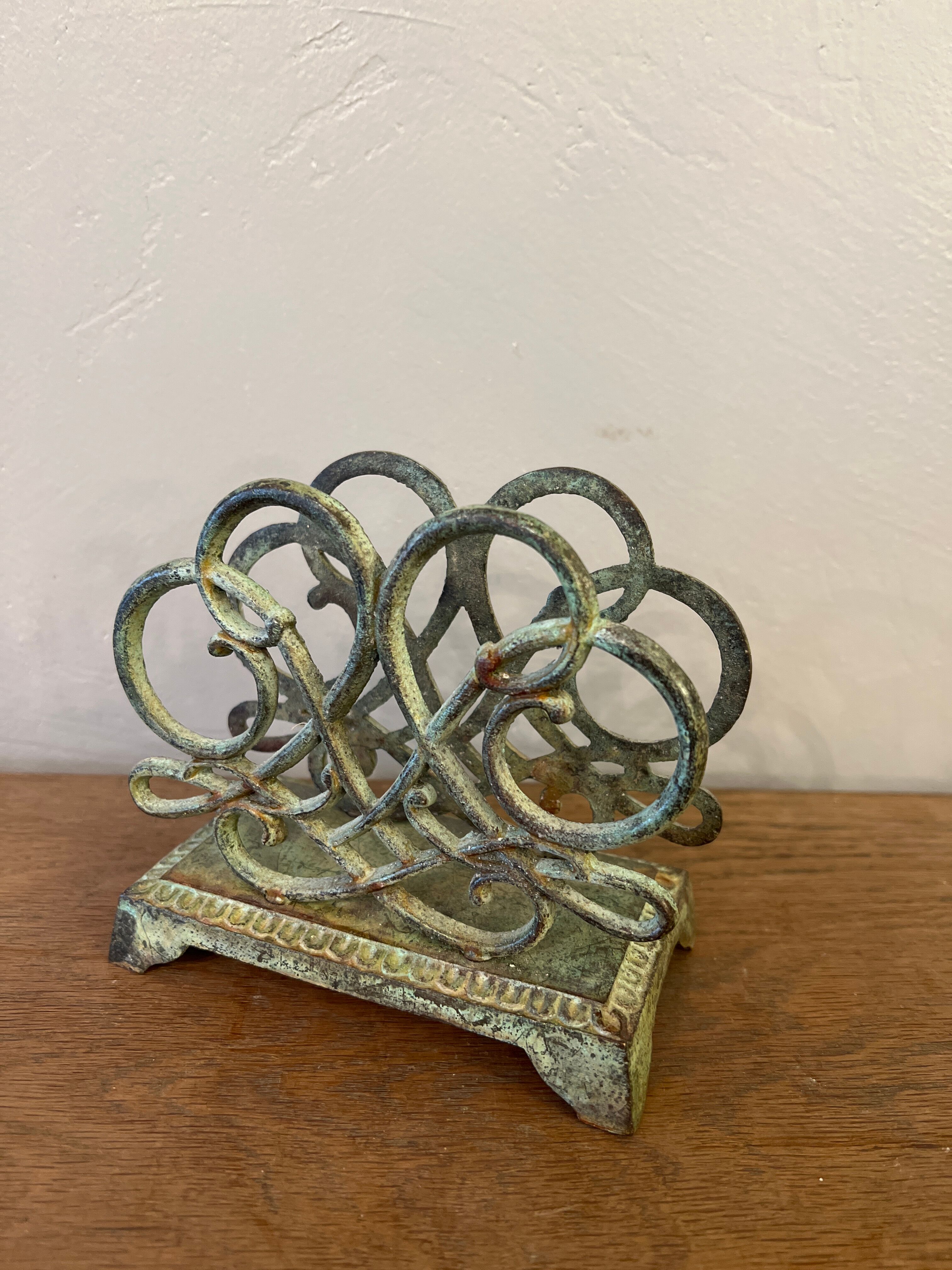 Pop up Christmas 2022 - Cast iron towel rack