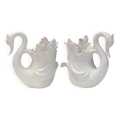 Paire de cache-pots, vases cygne en porcelaine