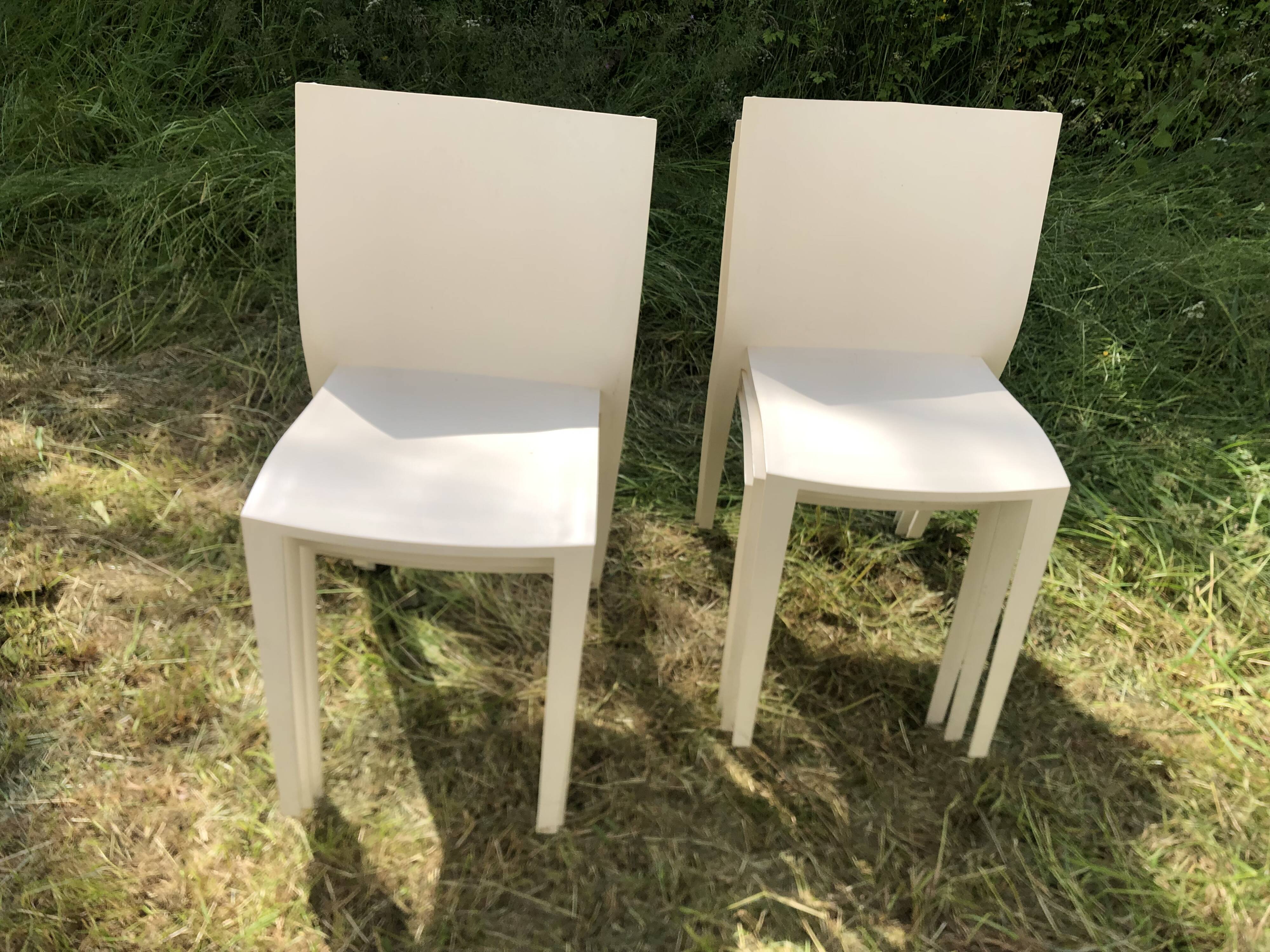 Chaises blanches Slick Slick Philippe Starck XO Design années 80
