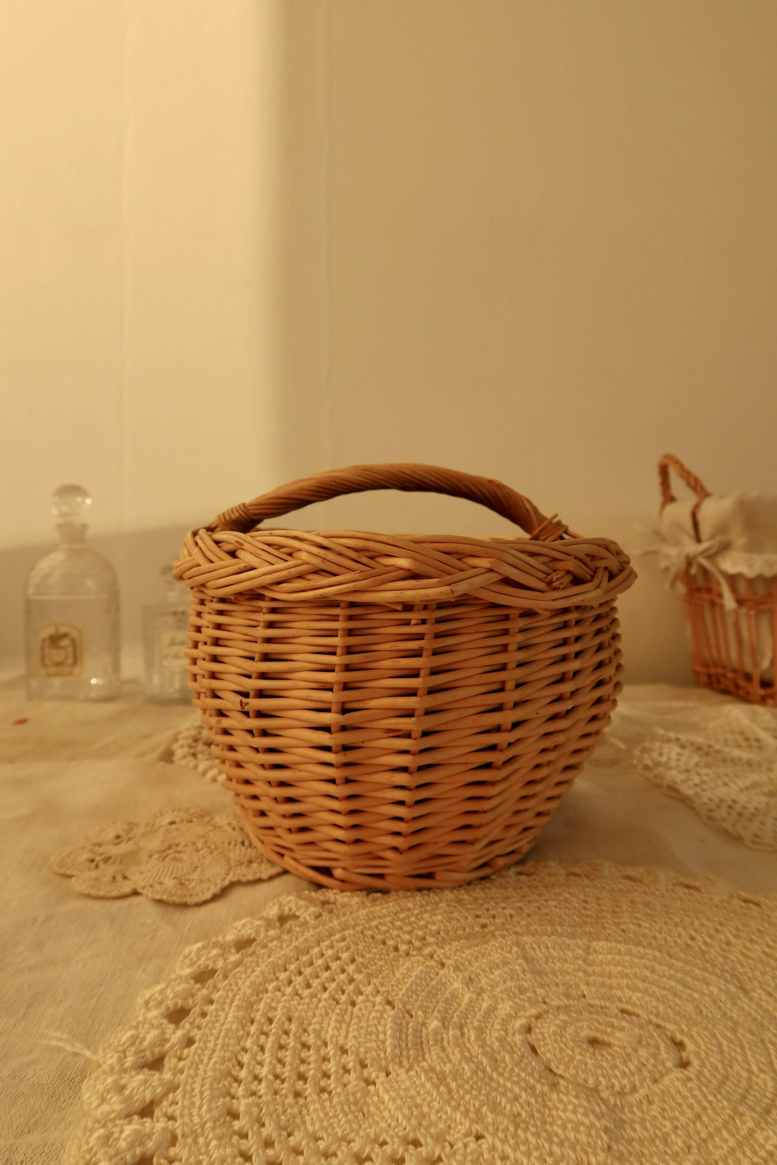 Small vintage wicker basket with navy blue lining and white polka dots - Cottage core