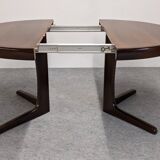Baumann extendable dining room round table, France circa 1970.