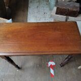 Varnished solid wood shelf console