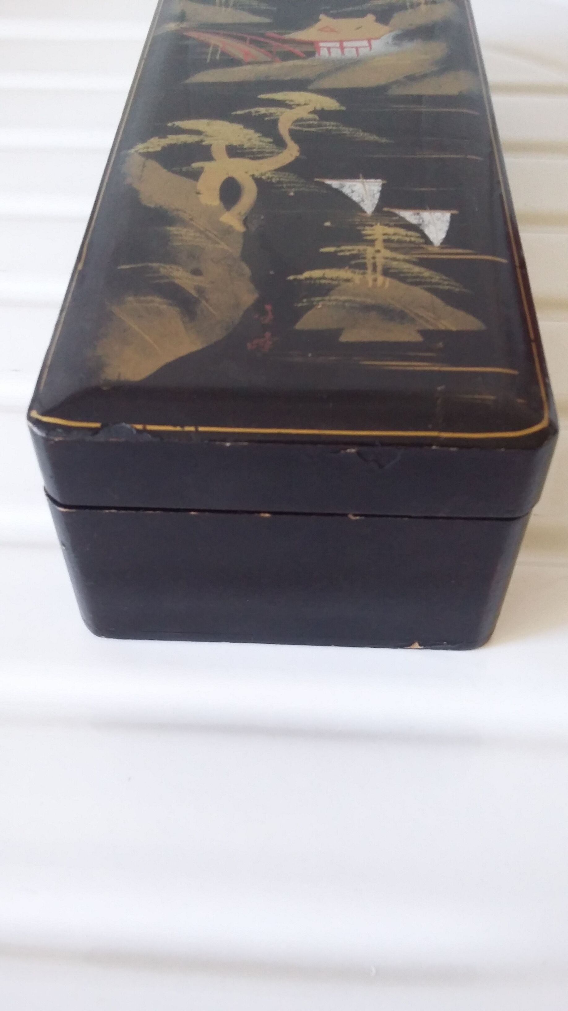 Ancient Japanese garden decoration box