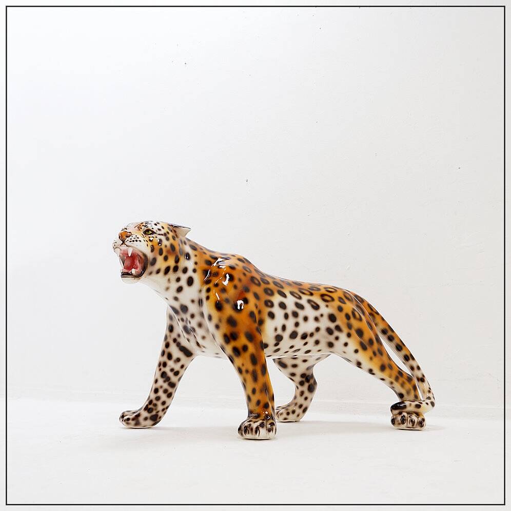 Ceramic sculpture of a leopard by "Ceramiche Boxer" - Italy