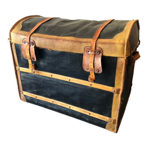 malle de voyage ancienne
