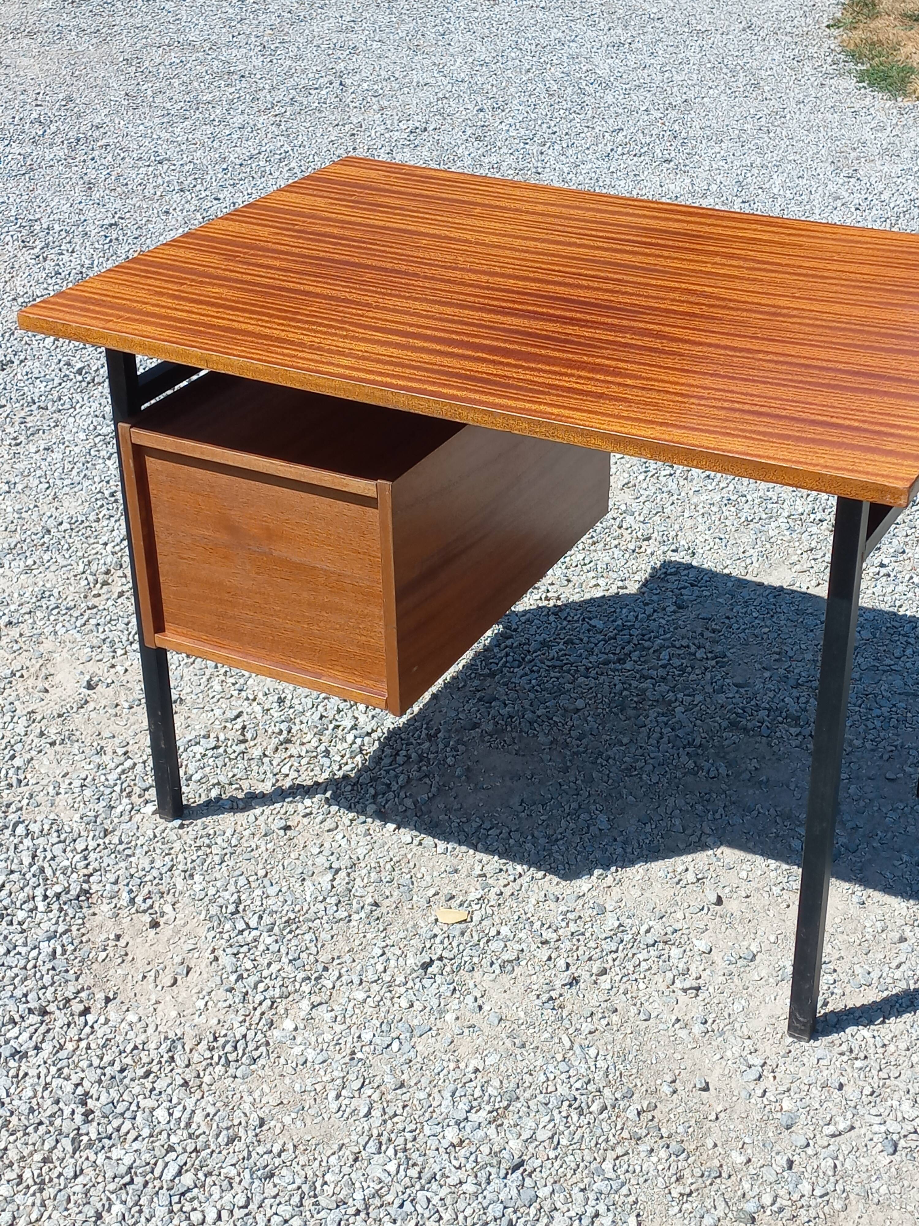 Desk of the 60s in mahogany base metal tubes 2 drawers