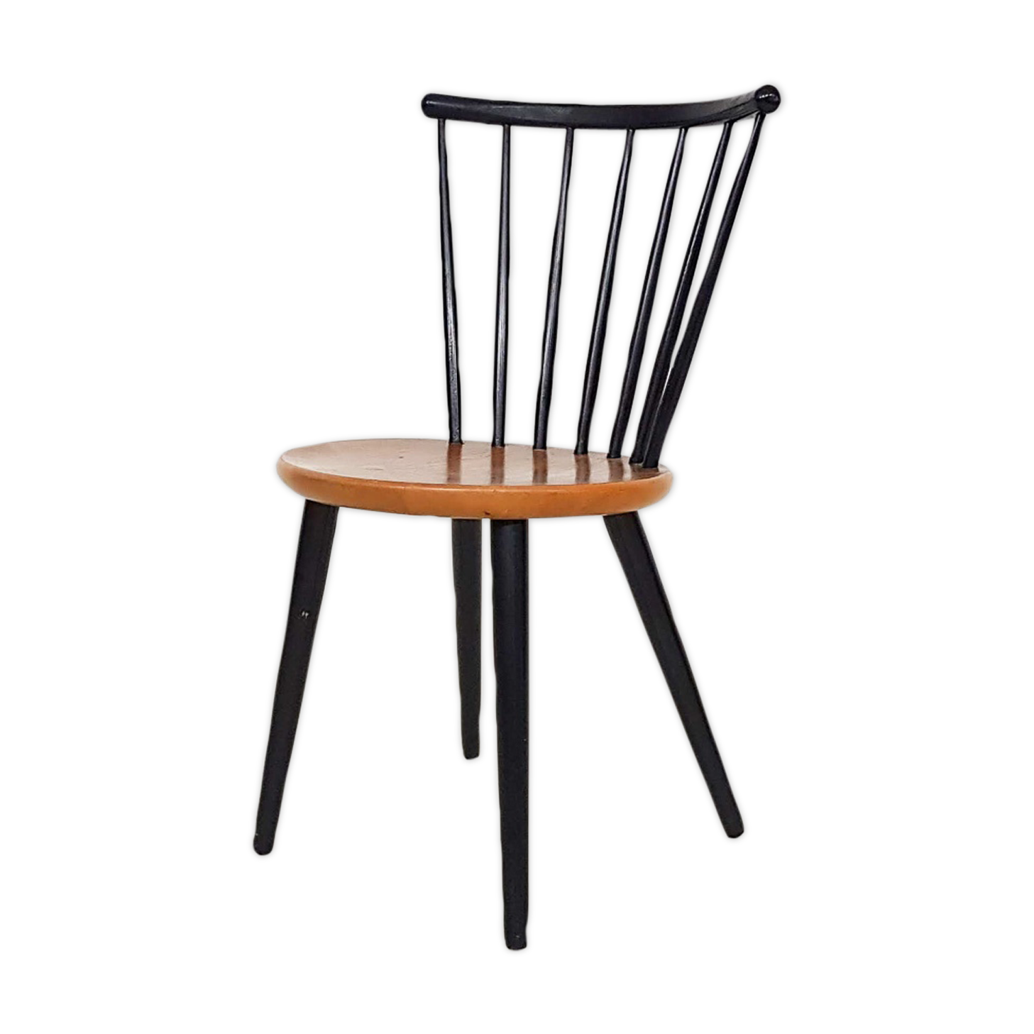 Vintage spindle back chair with round seating