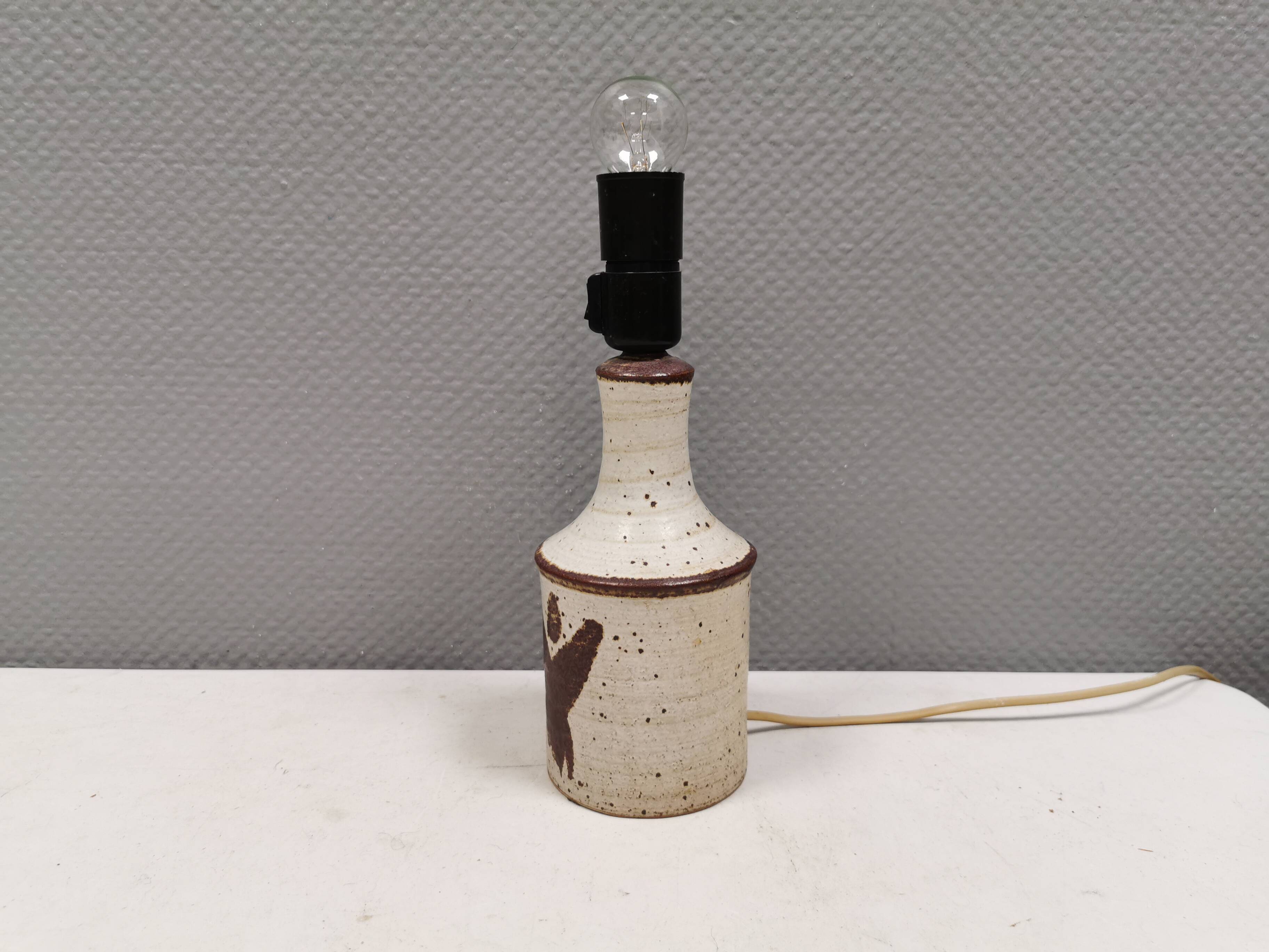 Table lamp in stoneware/ceramics by Danish Axel Larsen 1970-80s