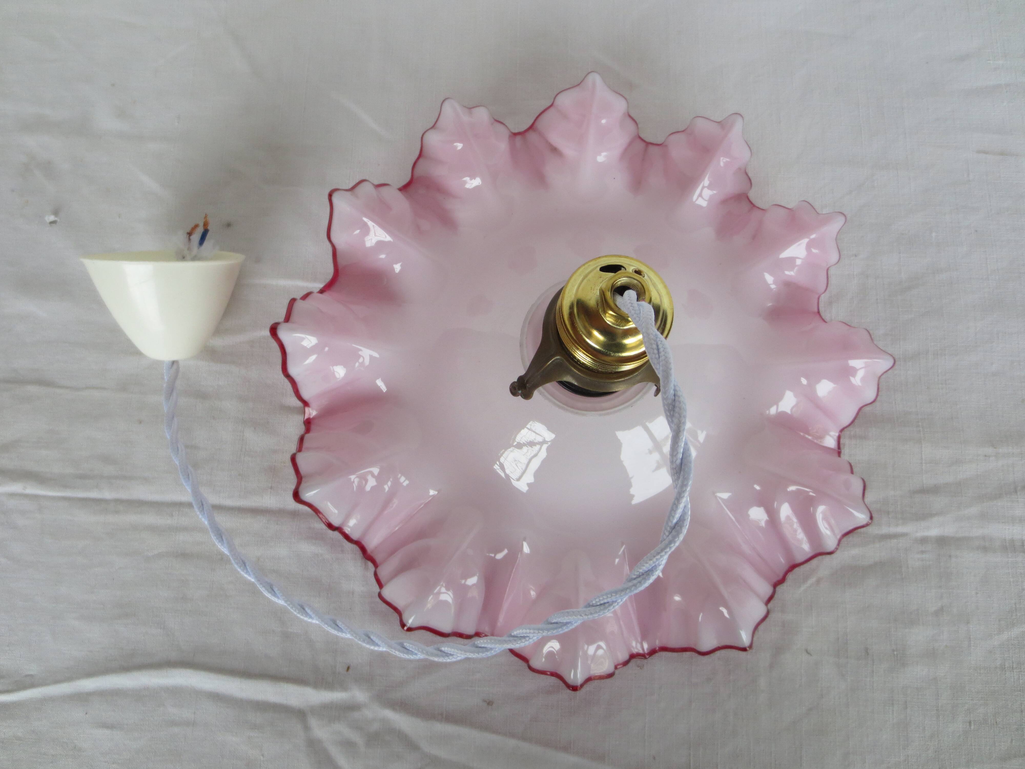 Suspension, abat-jour en verre rose